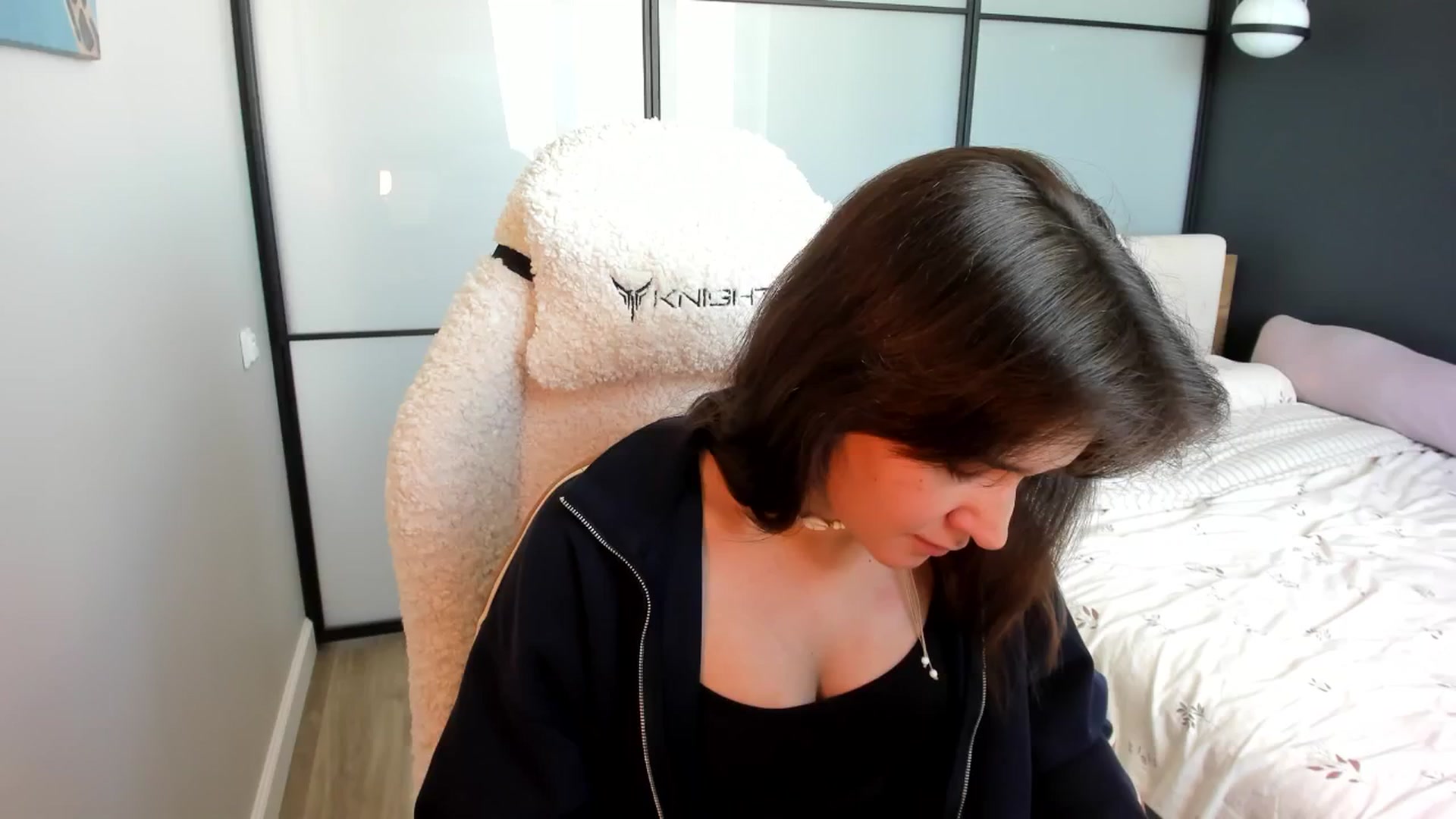 Gallery image thumbnail from Ellies_Smile's myfreecams stream on, 04/16/2026, 11:06 image 15 of 20