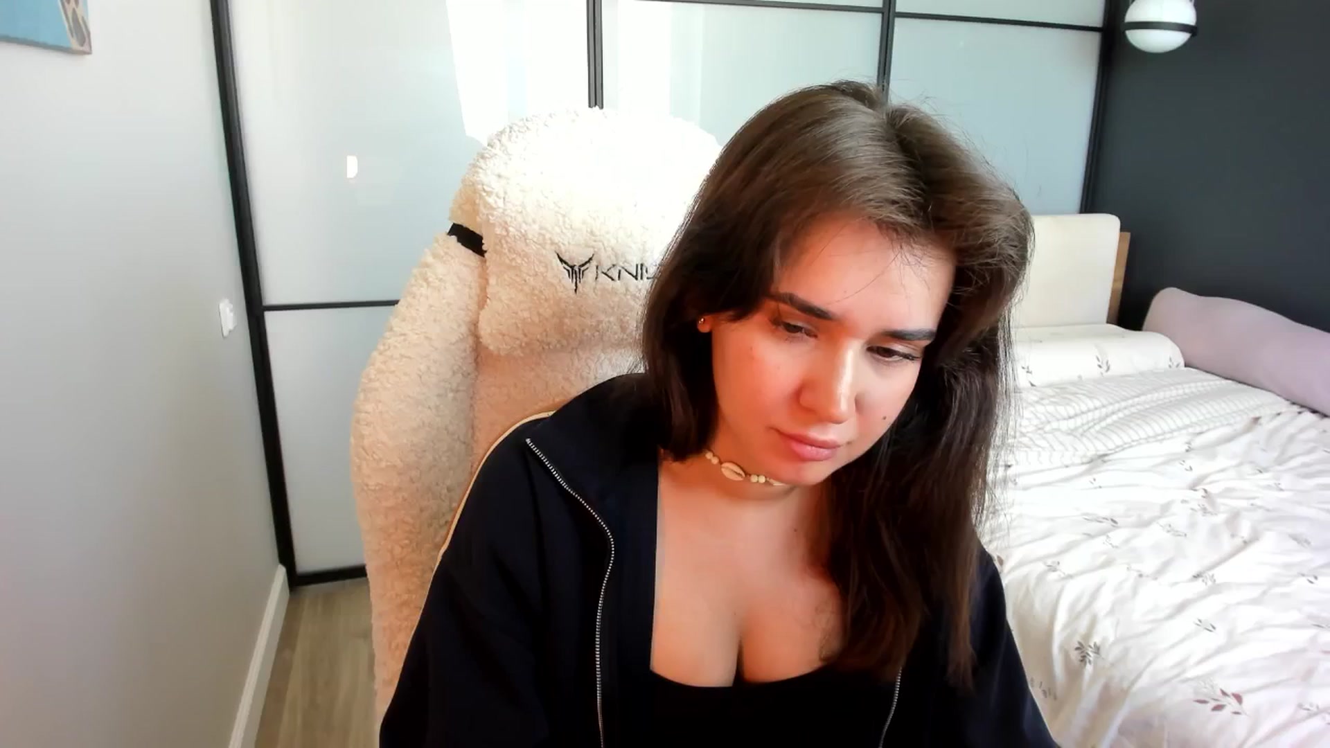 Gallery image thumbnail from Ellies_Smile's myfreecams stream on, 04/16/2026, 11:06 image 10 of 20