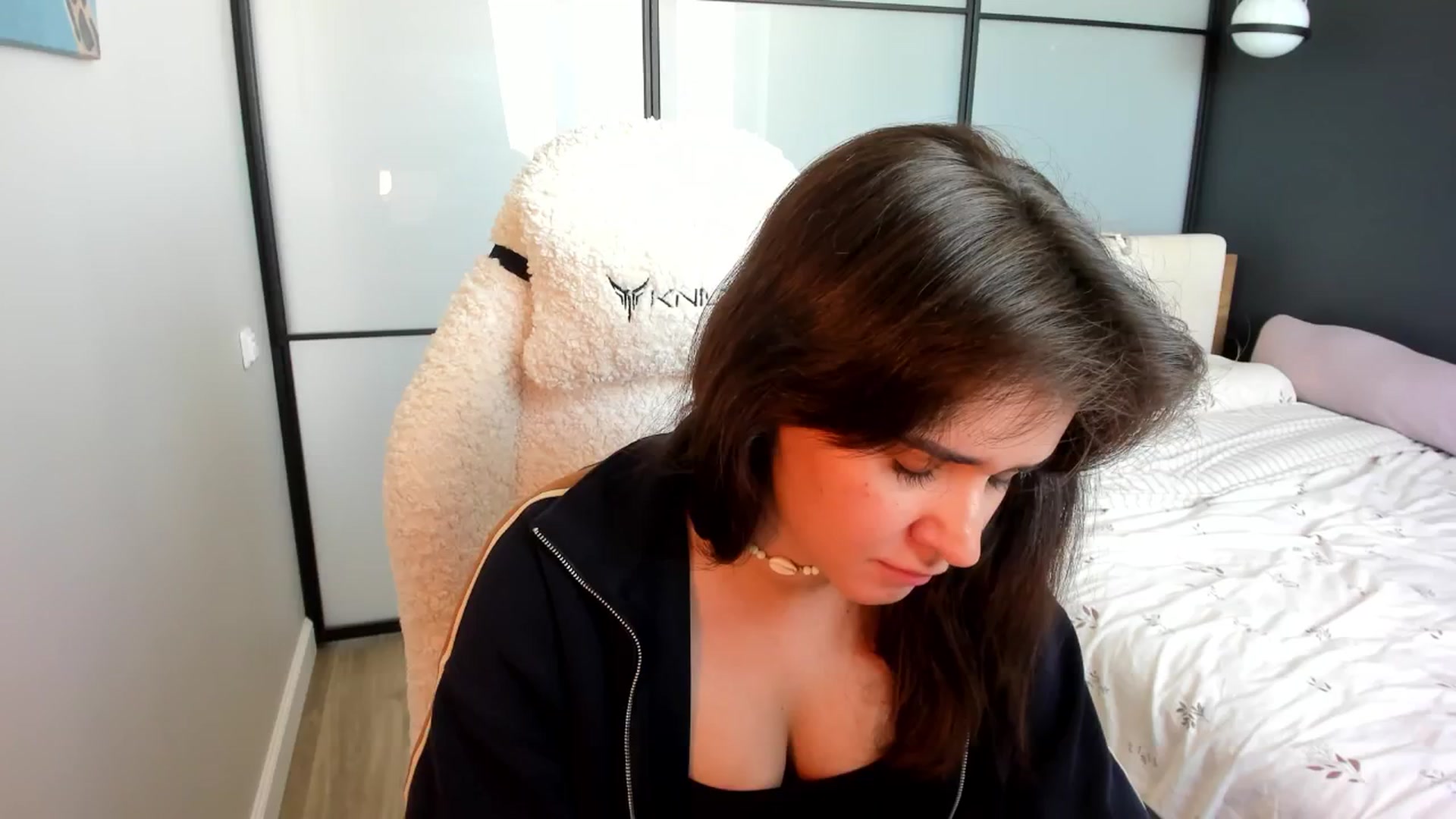 Gallery image thumbnail from Ellies_Smile's myfreecams stream on, 04/16/2026, 11:06 image 9 of 20