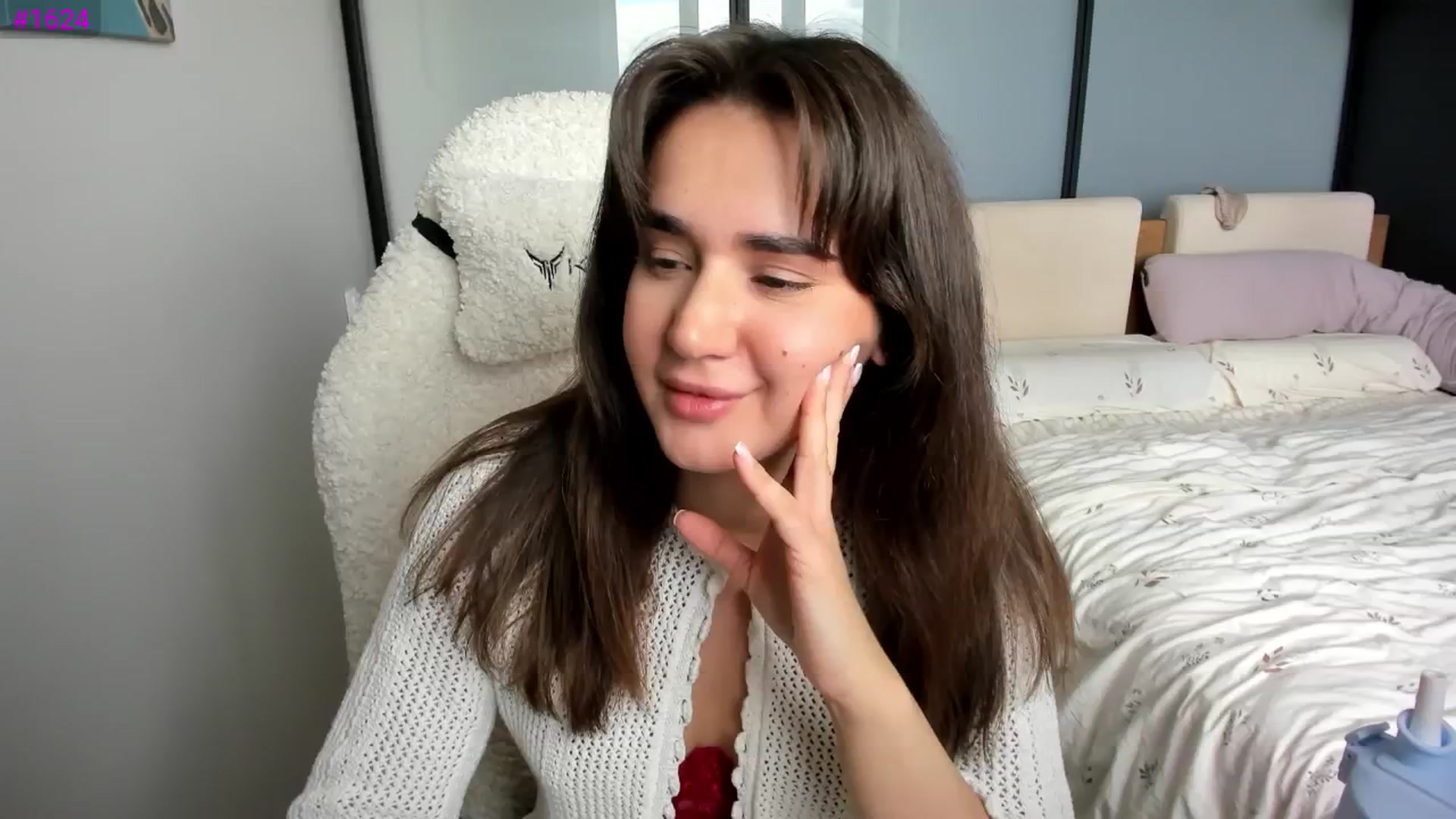 Gallery image thumbnail from Ellies_Smile's myfreecams stream on, 04/28/2026, 12:06 image 15 of 20