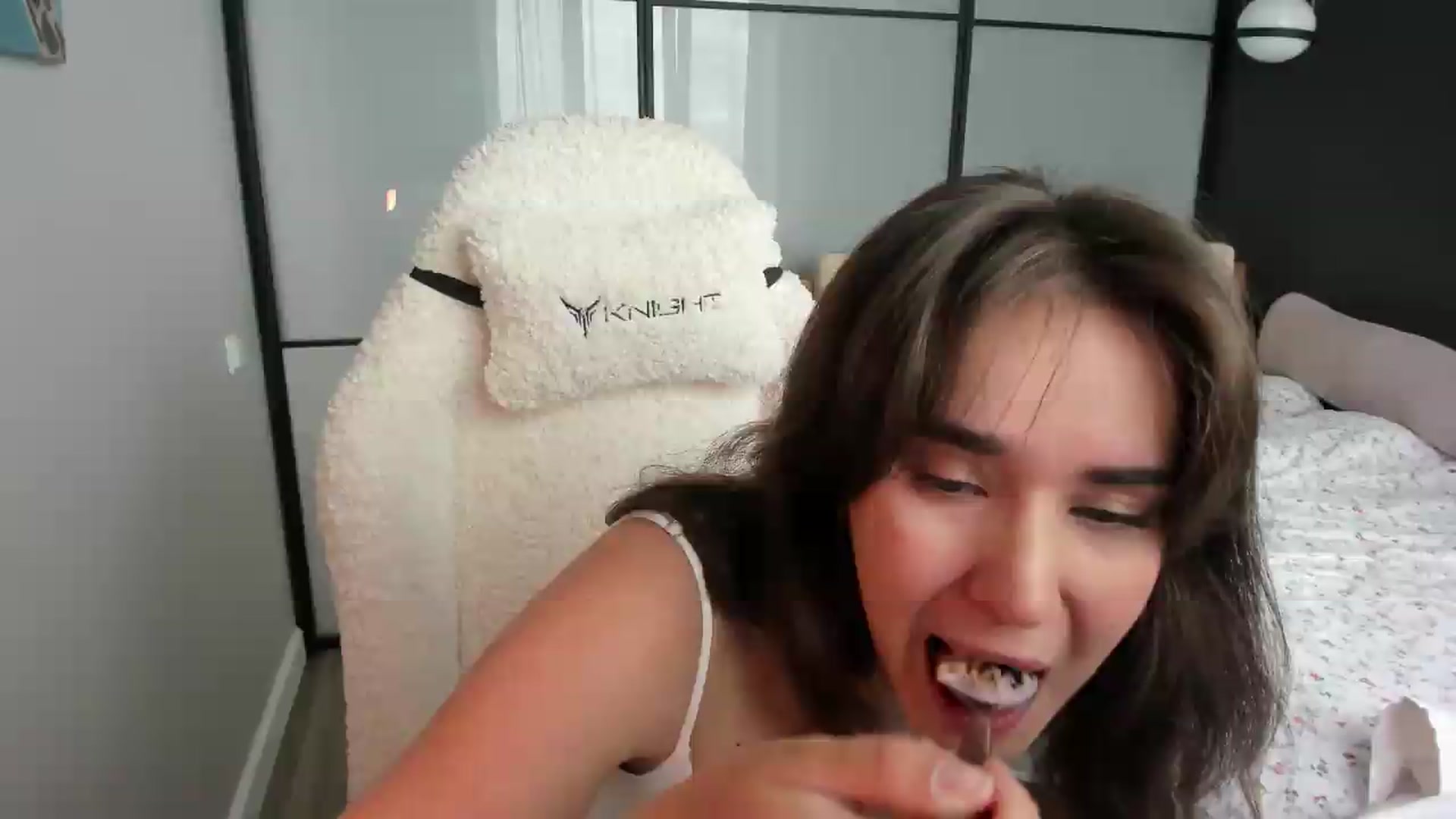 Gallery image thumbnail from Ellies_Smile's myfreecams stream on, 05/26/2026, 10:04 image 3 of 20