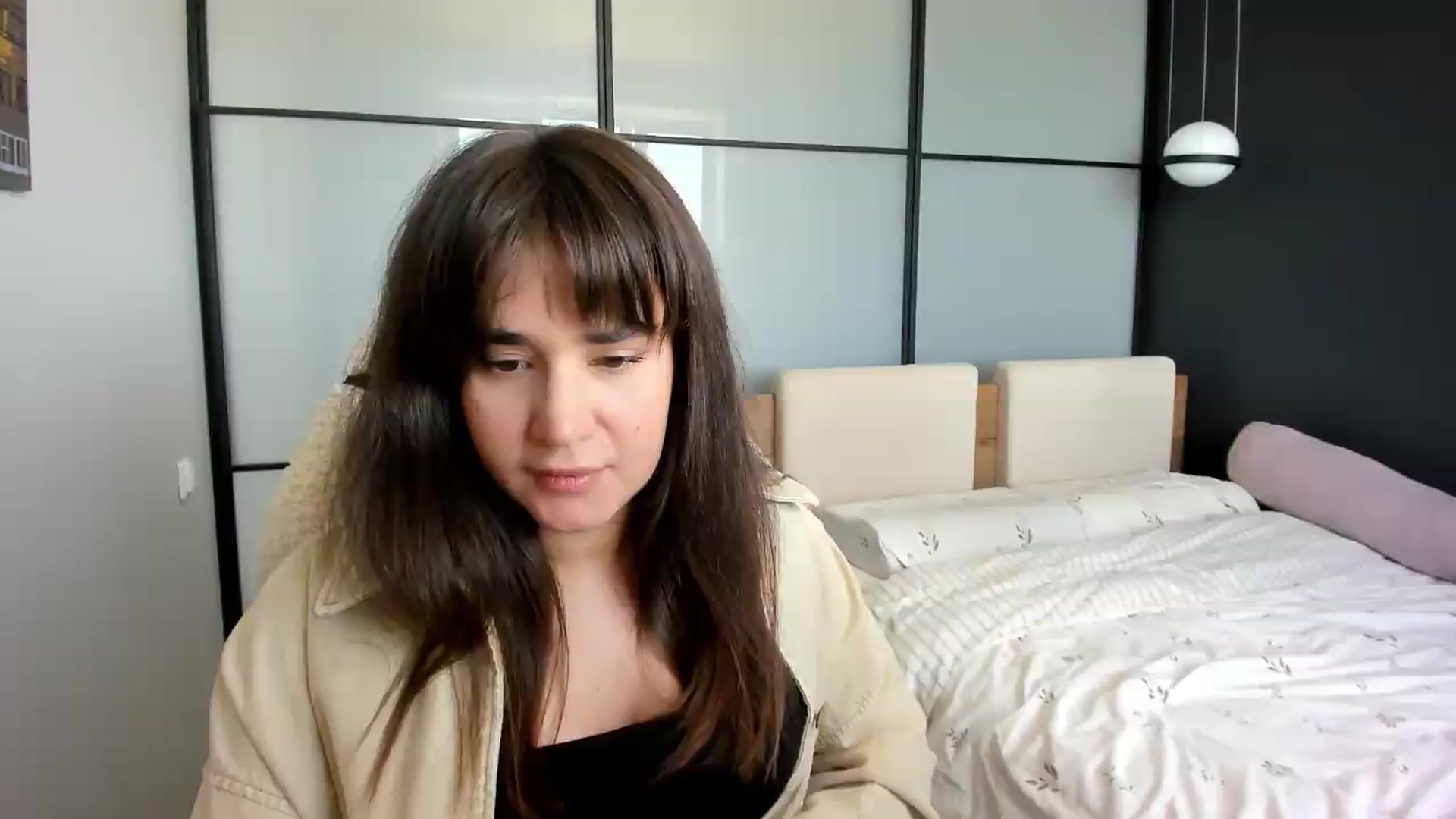 Gallery image thumbnail from Ellies_Smile's myfreecams stream on, 06/04/2026, 09:47 image 13 of 20
