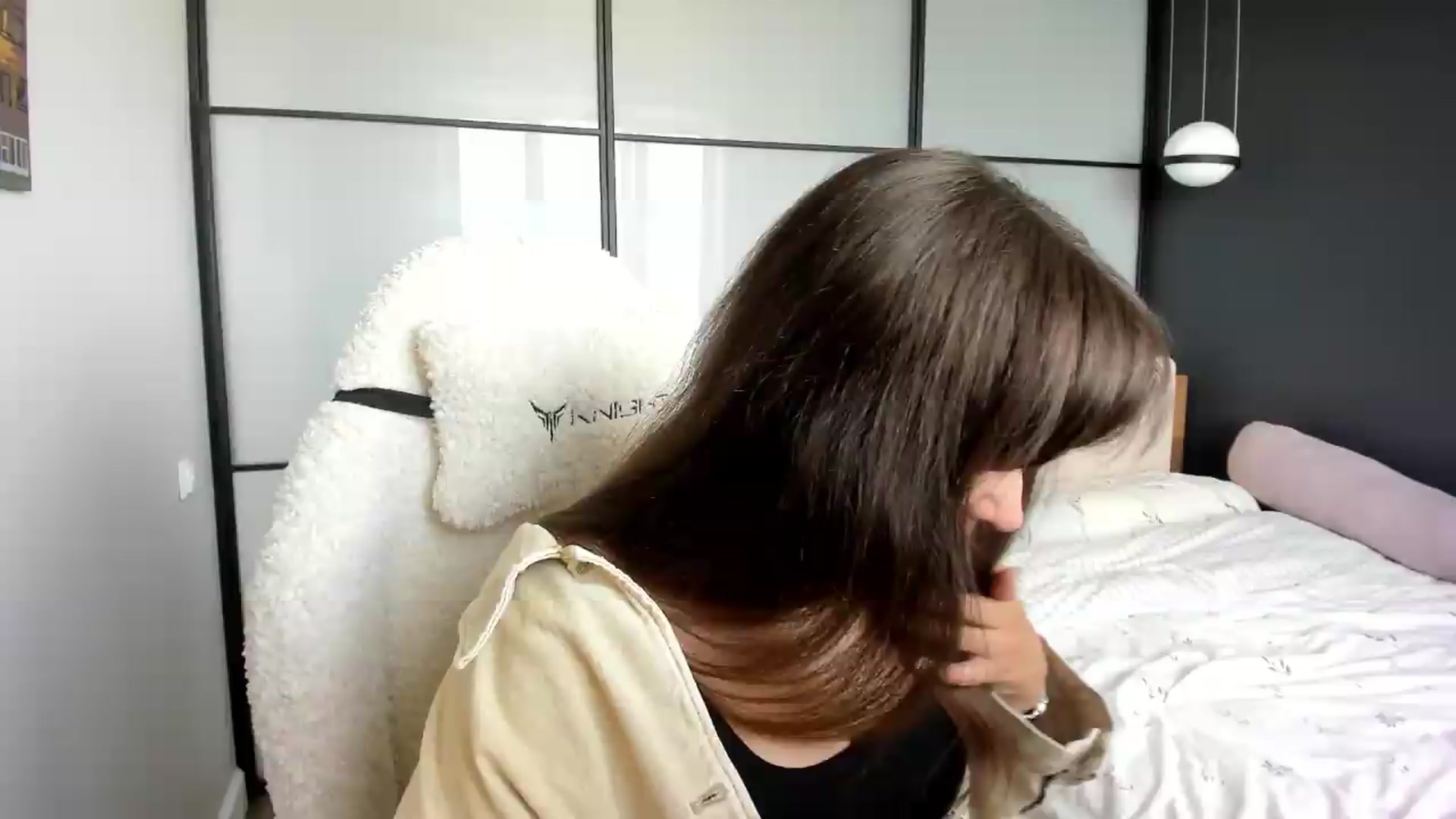 Gallery image thumbnail from Ellies_Smile's myfreecams stream on, 06/04/2026, 09:47 image 8 of 20