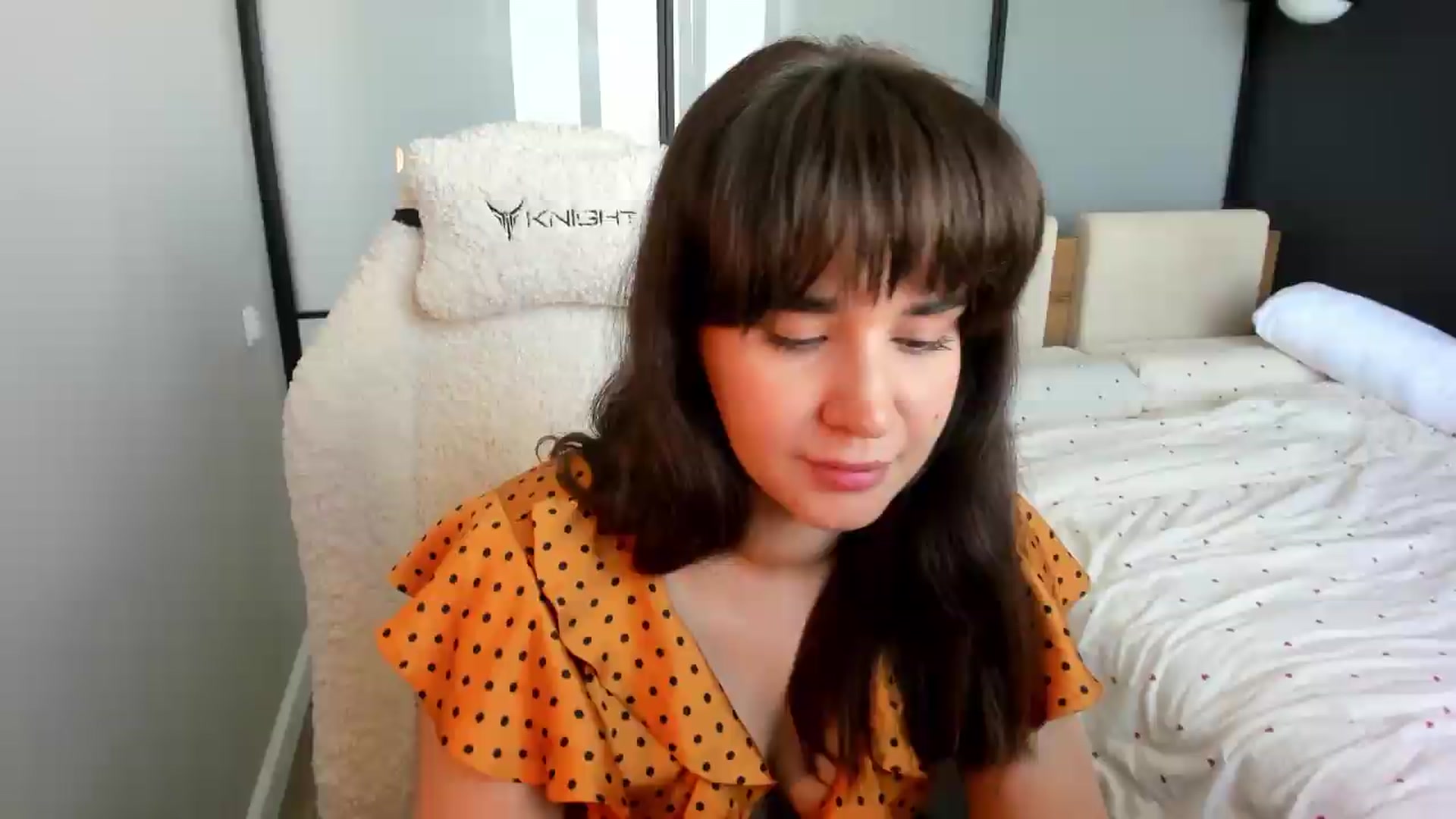 Gallery image thumbnail from Ellies_Smile's myfreecams stream on, 06/11/2026, 09:33 image 5 of 20
