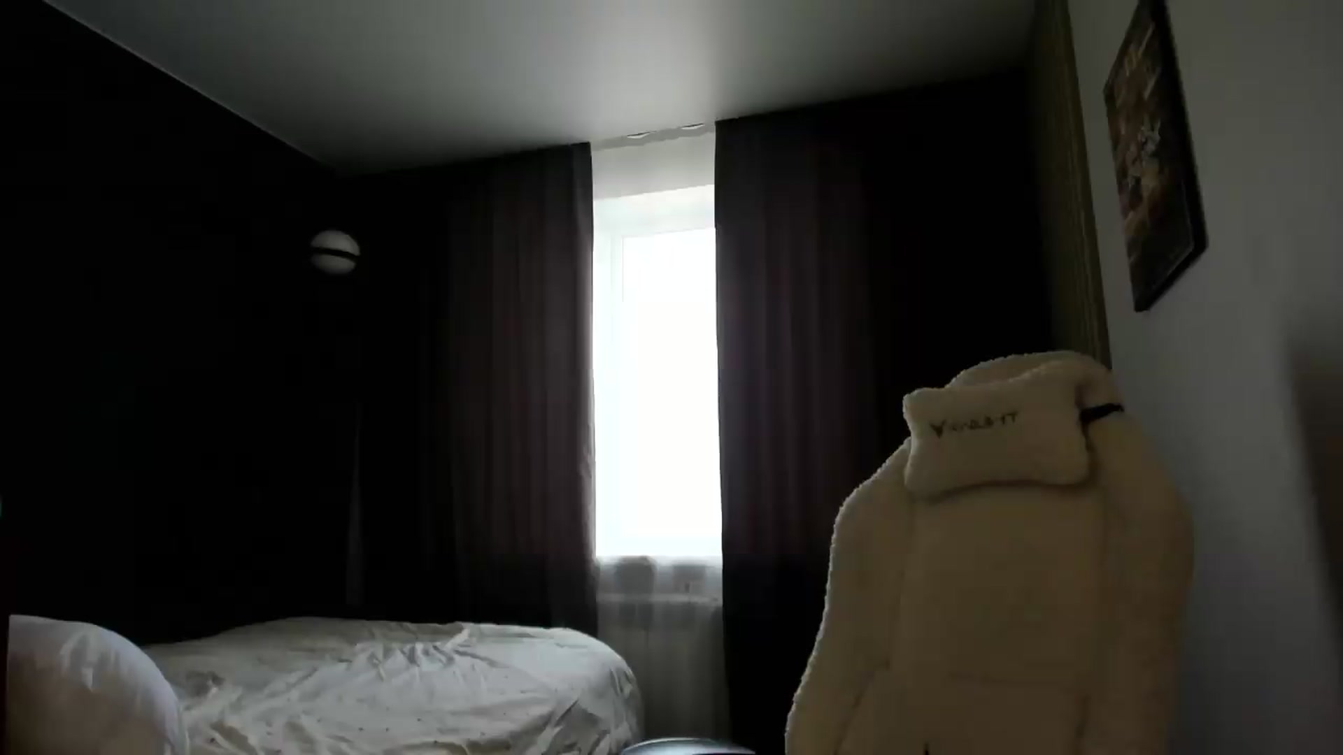 Gallery image thumbnail from Ellies_Smile's myfreecams stream on, 07/29/2026, 13:36 image 7 of 20