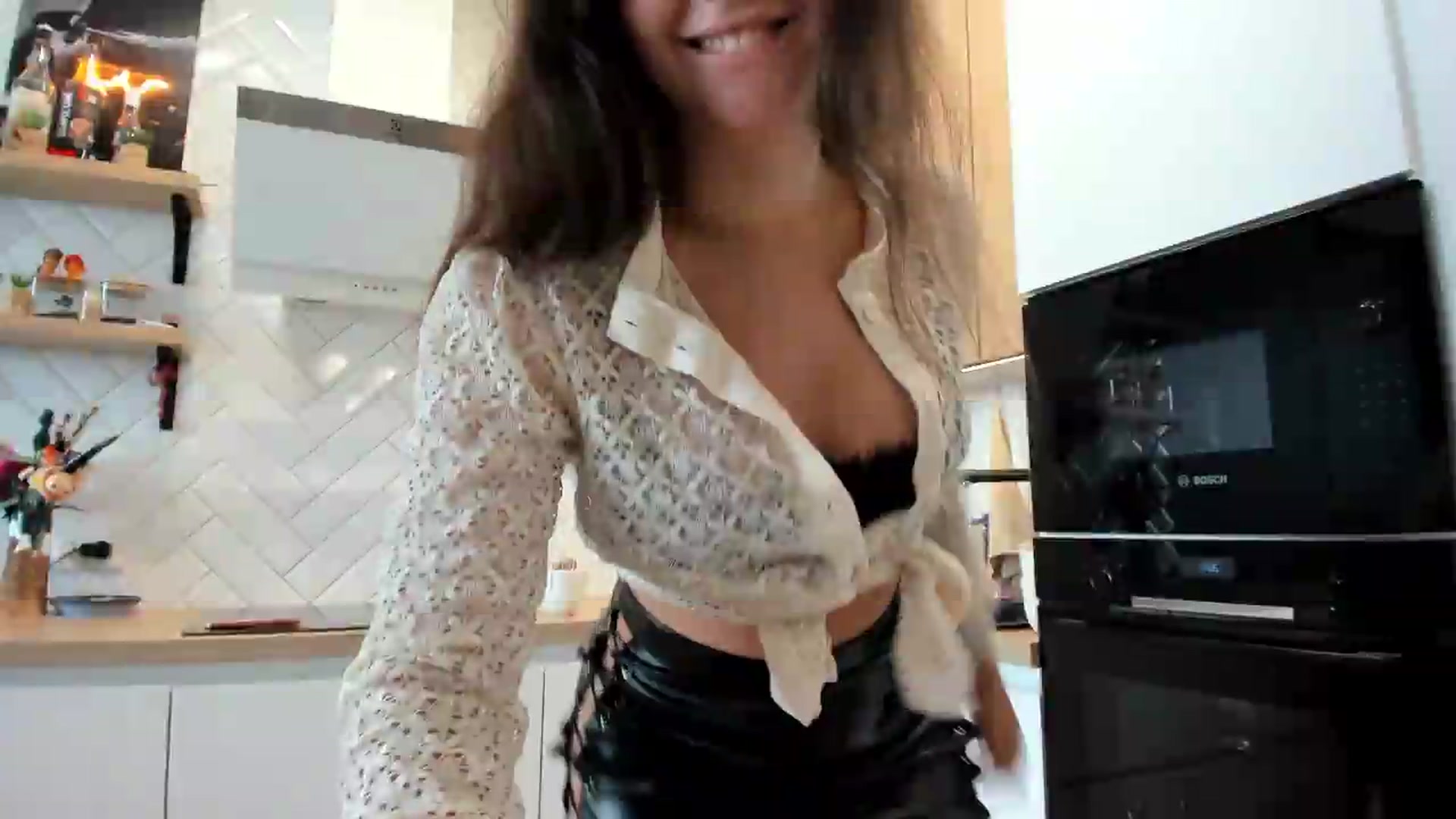 Gallery image thumbnail from Ellies_Smile's myfreecams stream on, 07/29/2026, 13:36 image 9 of 20