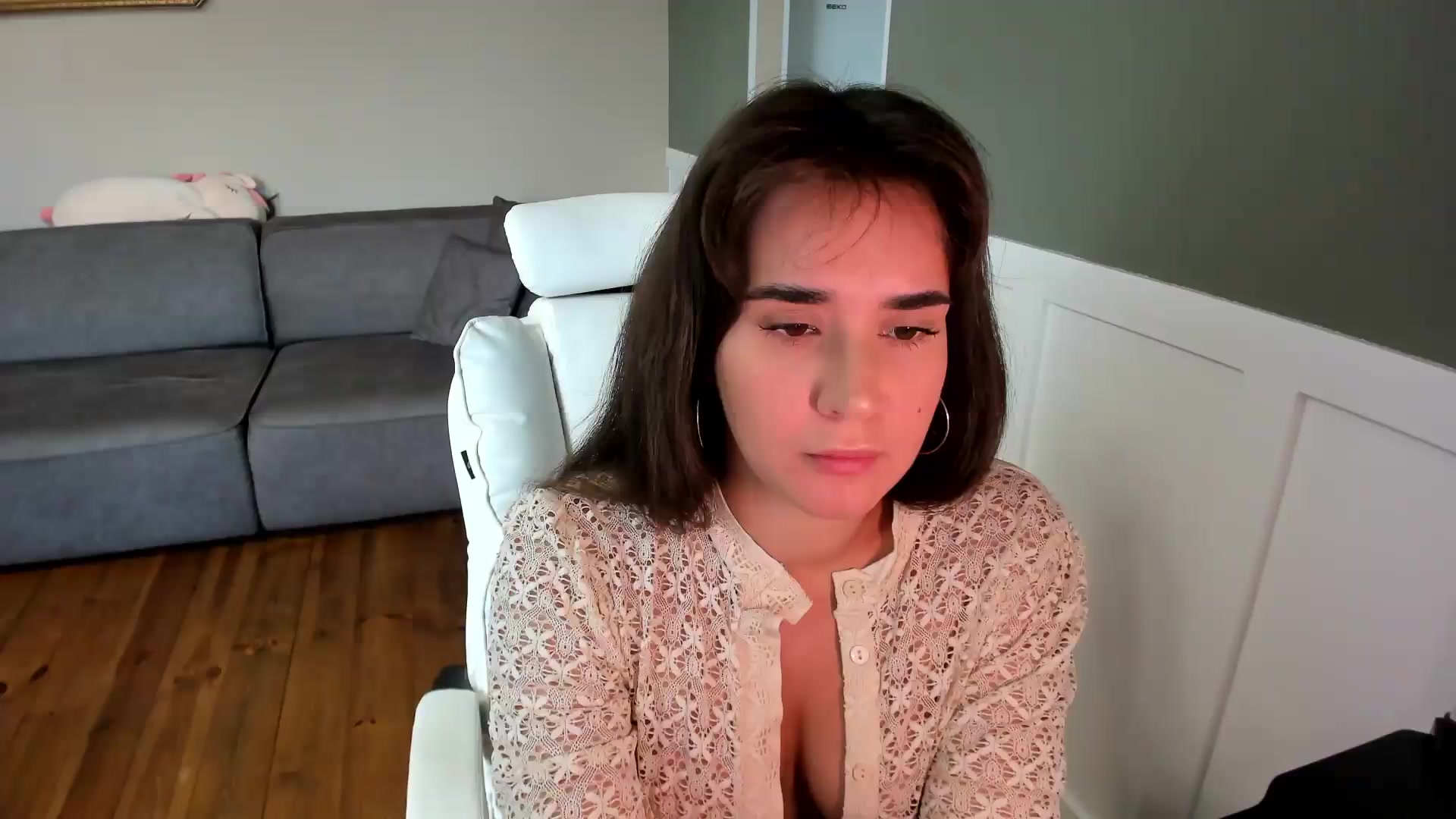 Gallery image thumbnail from Ellies_Smile's myfreecams stream on, 09/08/2026, 09:33 image 19 of 20