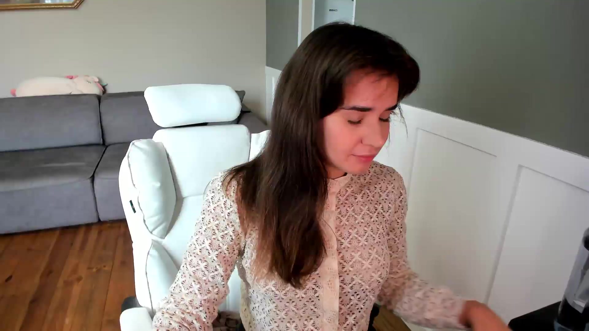 Gallery image thumbnail from Ellies_Smile's myfreecams stream on, 09/08/2026, 09:33 image 9 of 20