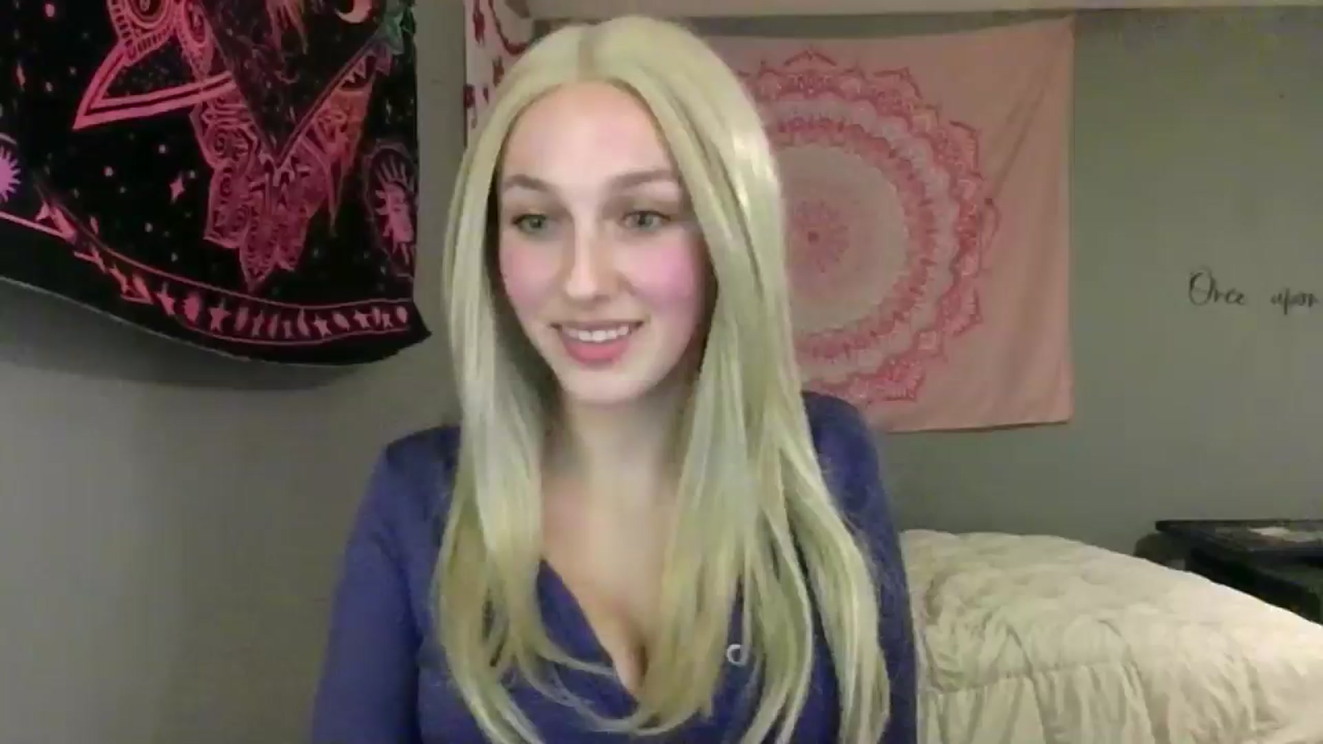 Gallery image thumbnail from Elliesdream's myfreecams stream on, 03/04/2026, 03:51 image 1 of 20