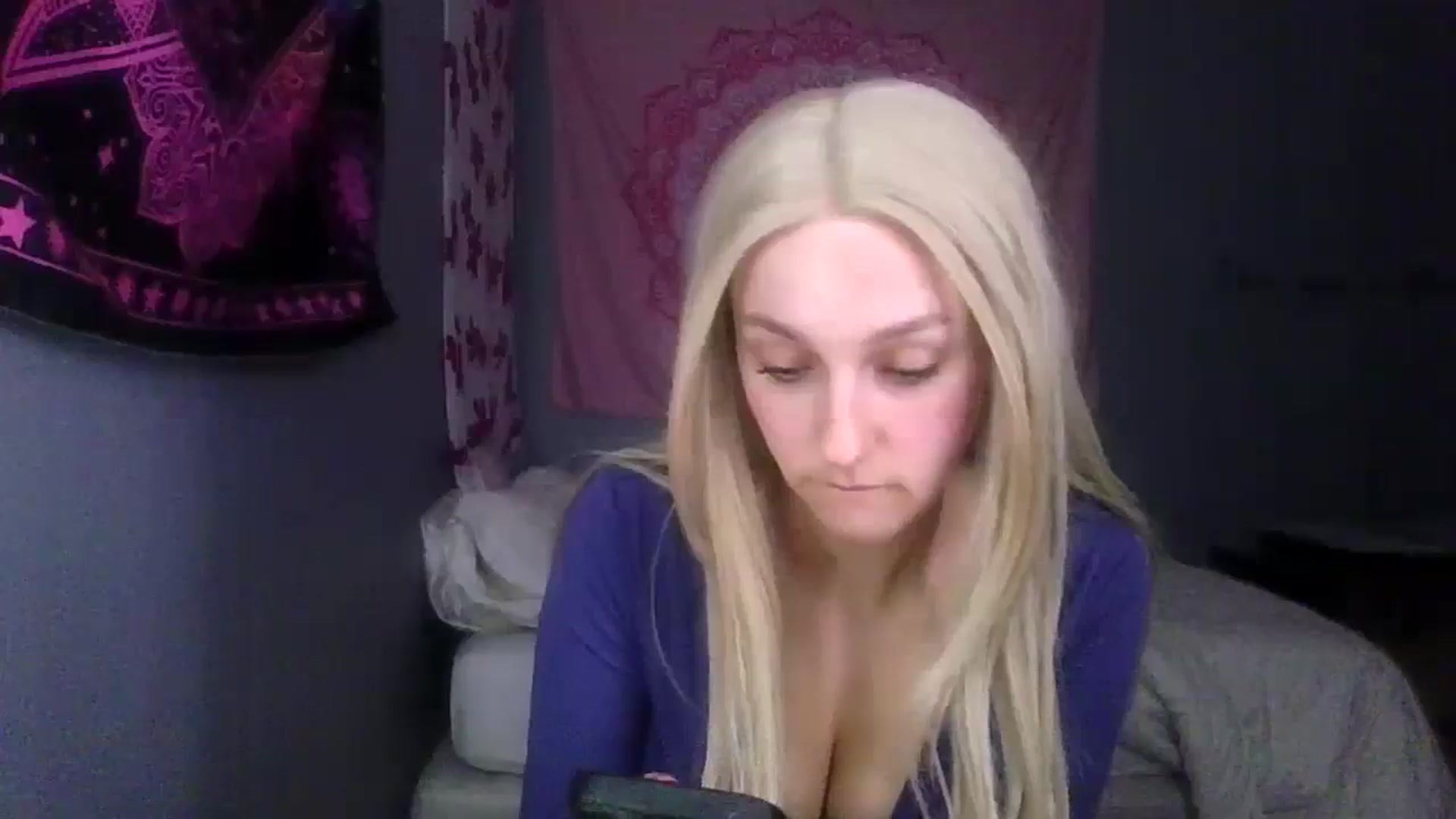Gallery image thumbnail from Elliesdream's myfreecams stream on, 03/04/2026, 08:22 image 18 of 20