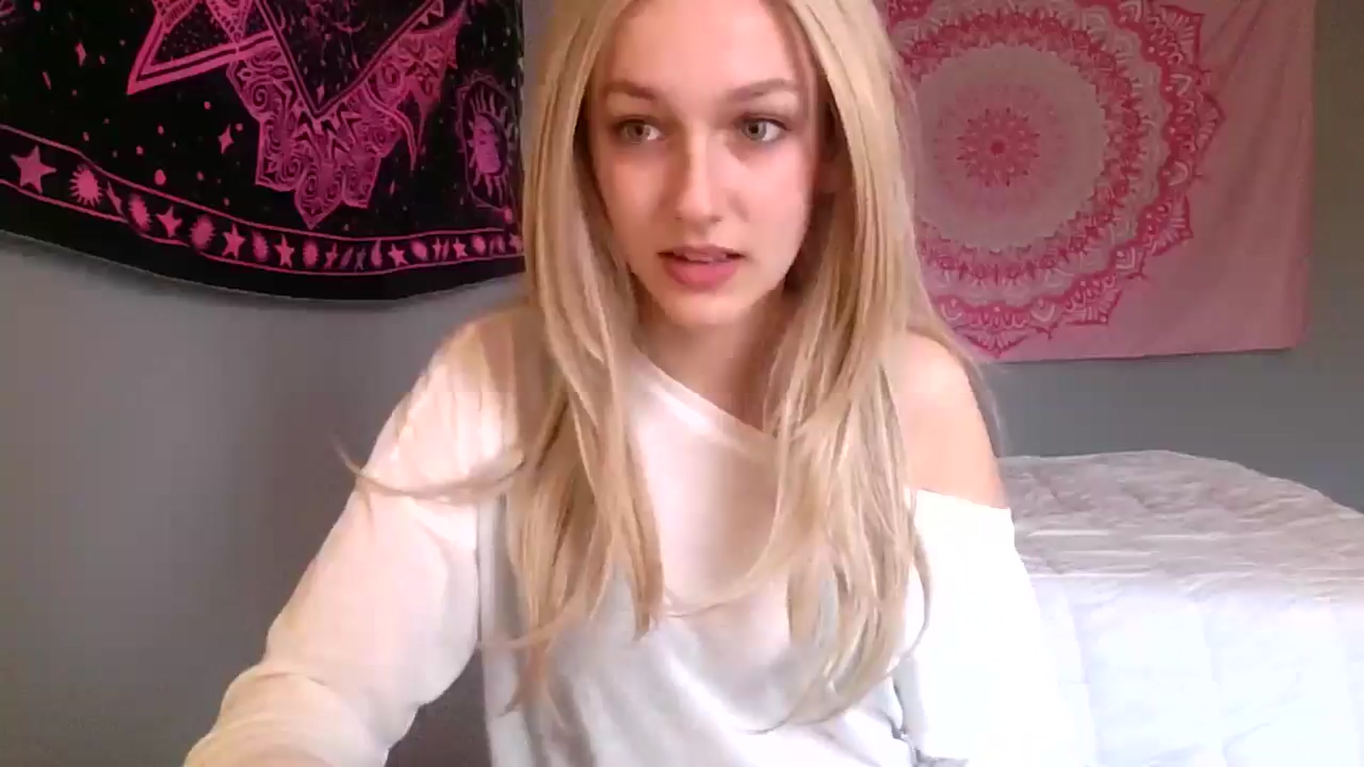 Gallery image thumbnail from Elliesdream's myfreecams stream on, 03/05/2026, 18:08 image 3 of 20