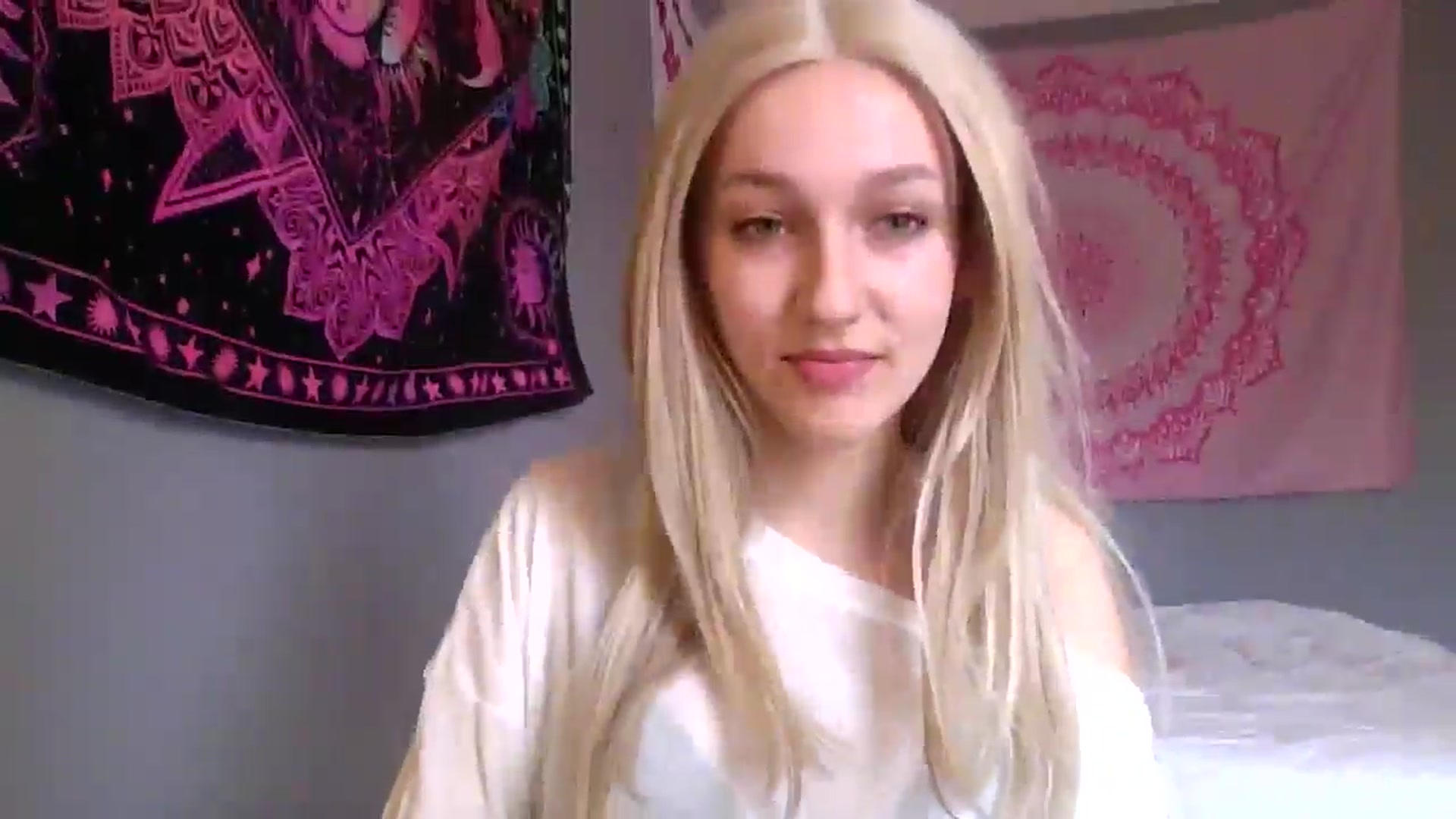 Gallery image thumbnail from Elliesdream's myfreecams stream on, 03/05/2026, 18:08 image 11 of 20