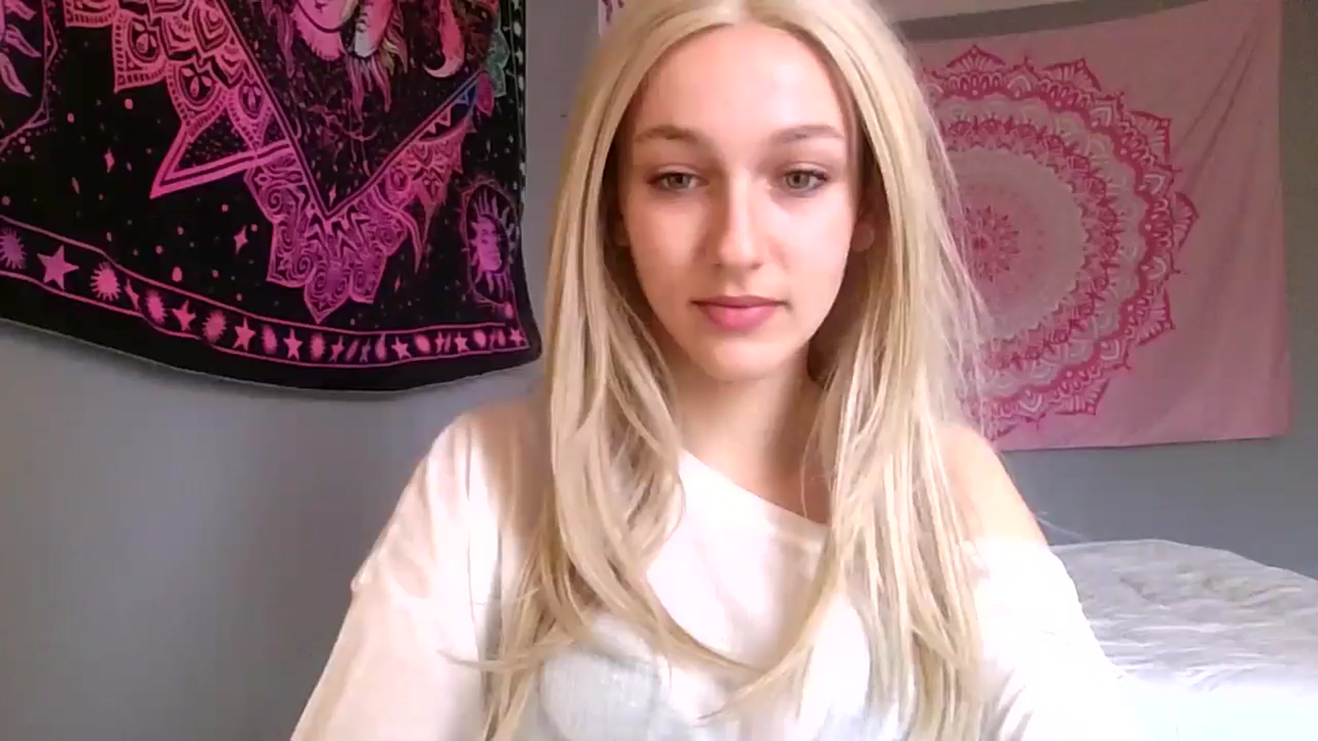 Gallery image thumbnail from Elliesdream's myfreecams stream on, 03/05/2026, 18:08 image 14 of 20