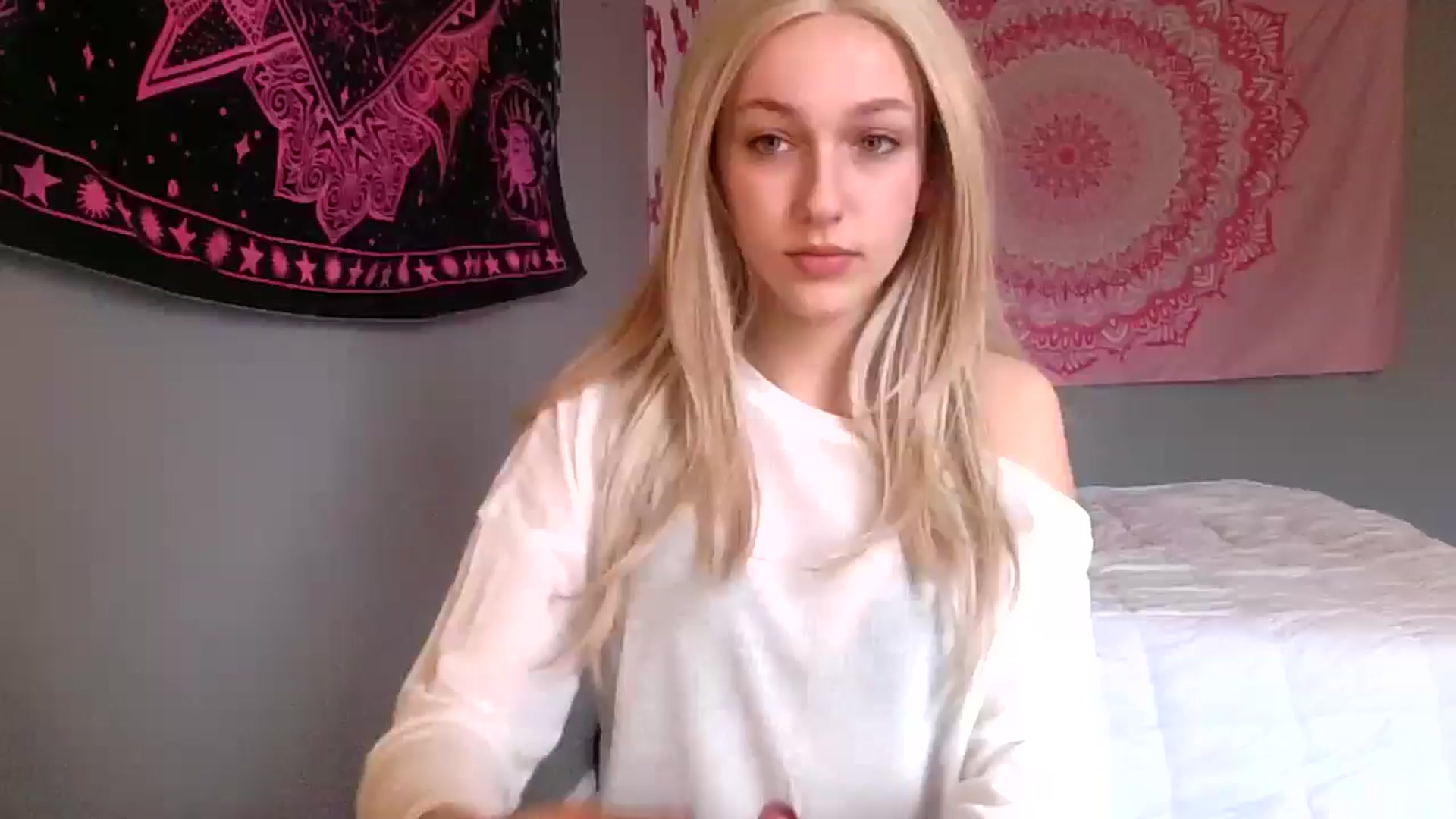 Gallery image thumbnail from Elliesdream's myfreecams stream on, 03/05/2026, 18:08 image 1 of 20