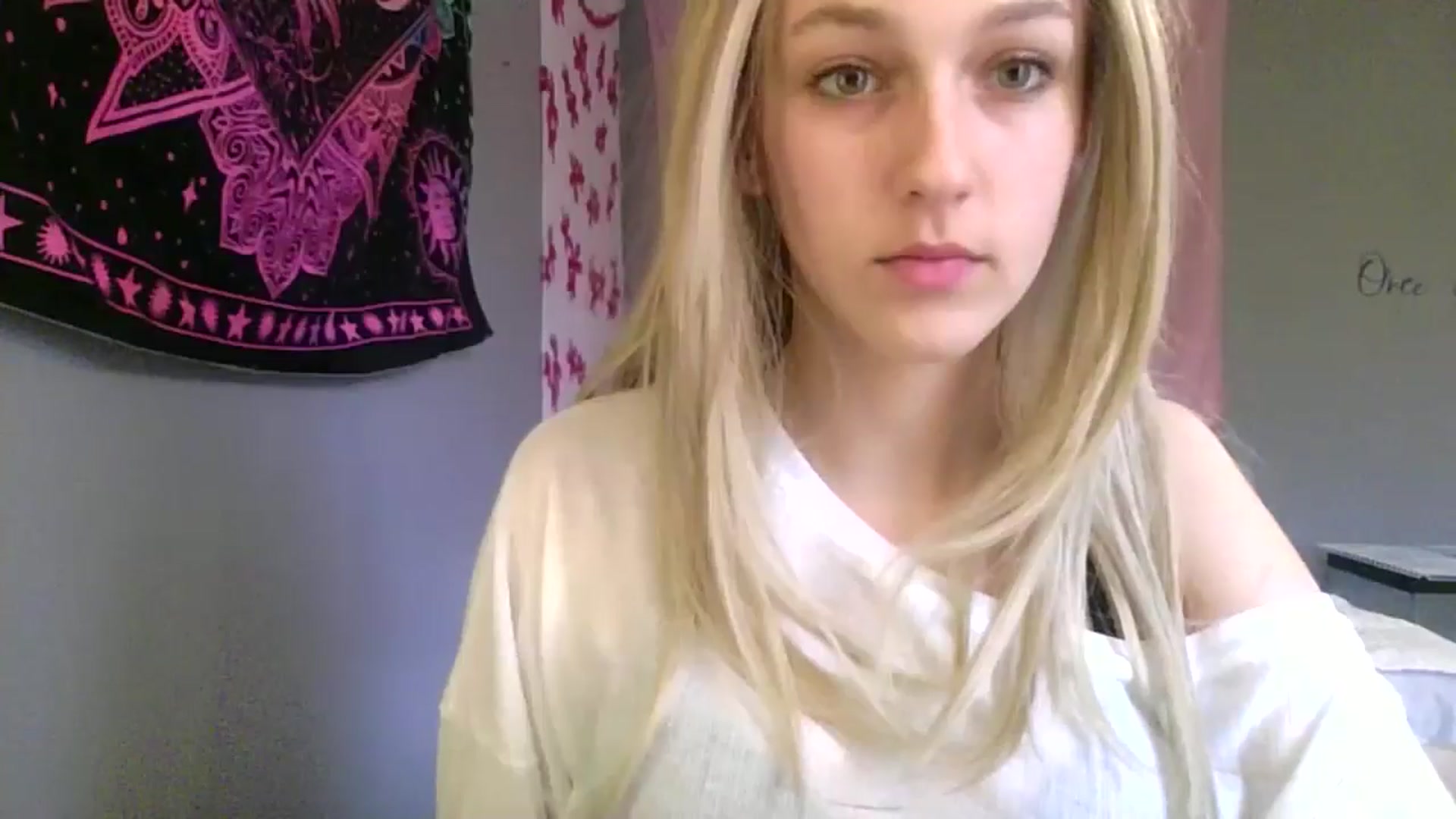 Gallery image thumbnail from Elliesdream's myfreecams stream on, 03/05/2026, 21:28 image 10 of 20