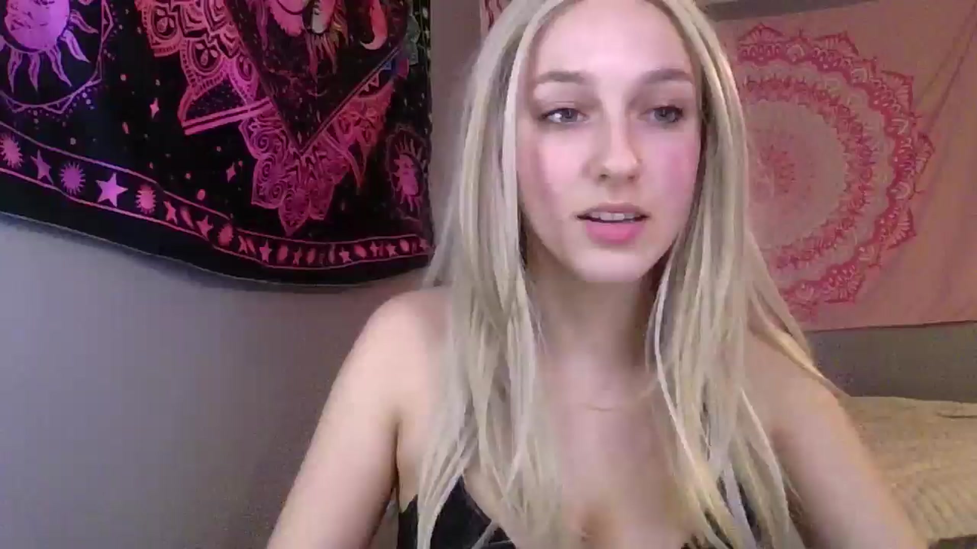Gallery image thumbnail from Elliesdream's myfreecams stream on, 03/06/2026, 02:36 image 8 of 20
