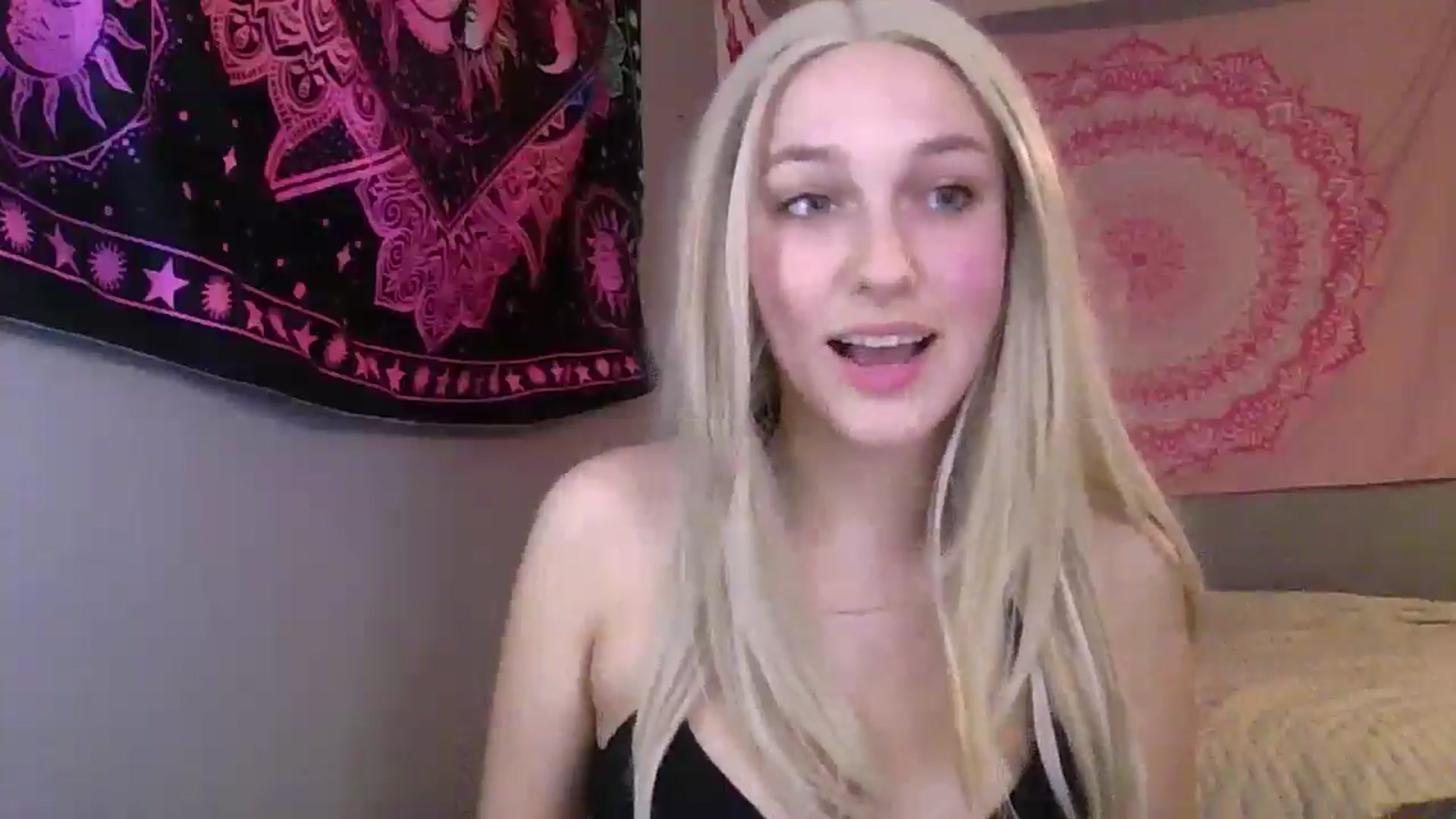 Gallery image thumbnail from Elliesdream's myfreecams stream on, 03/06/2026, 02:36 image 6 of 20