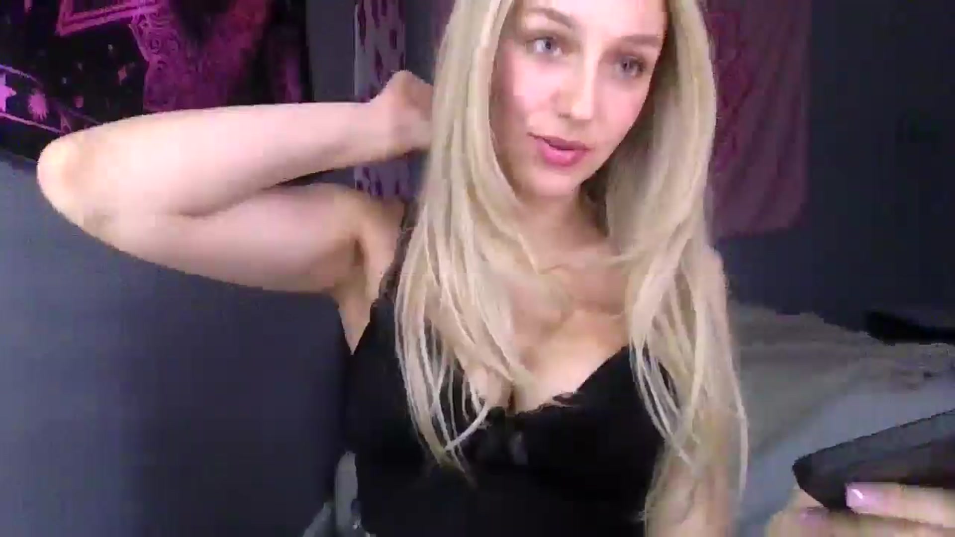 Gallery image thumbnail from Elliesdream's myfreecams stream on, 03/07/2026, 11:32 image 15 of 20