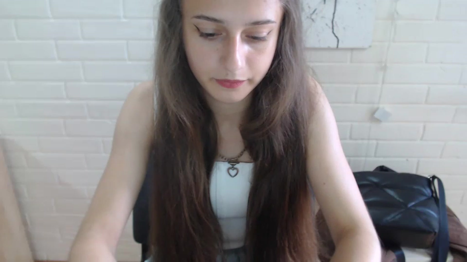 Gallery image thumbnail from Ellison_li's myfreecams stream on, 07/24/2023, 13:53 image 17 of 20