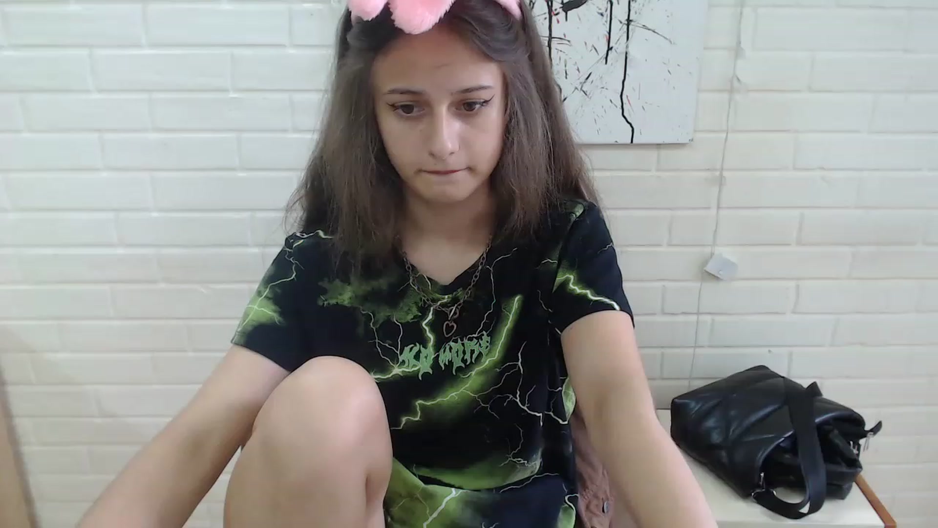 Gallery image thumbnail from Ellison_li's myfreecams stream on, 07/26/2023, 15:20 image 6 of 20