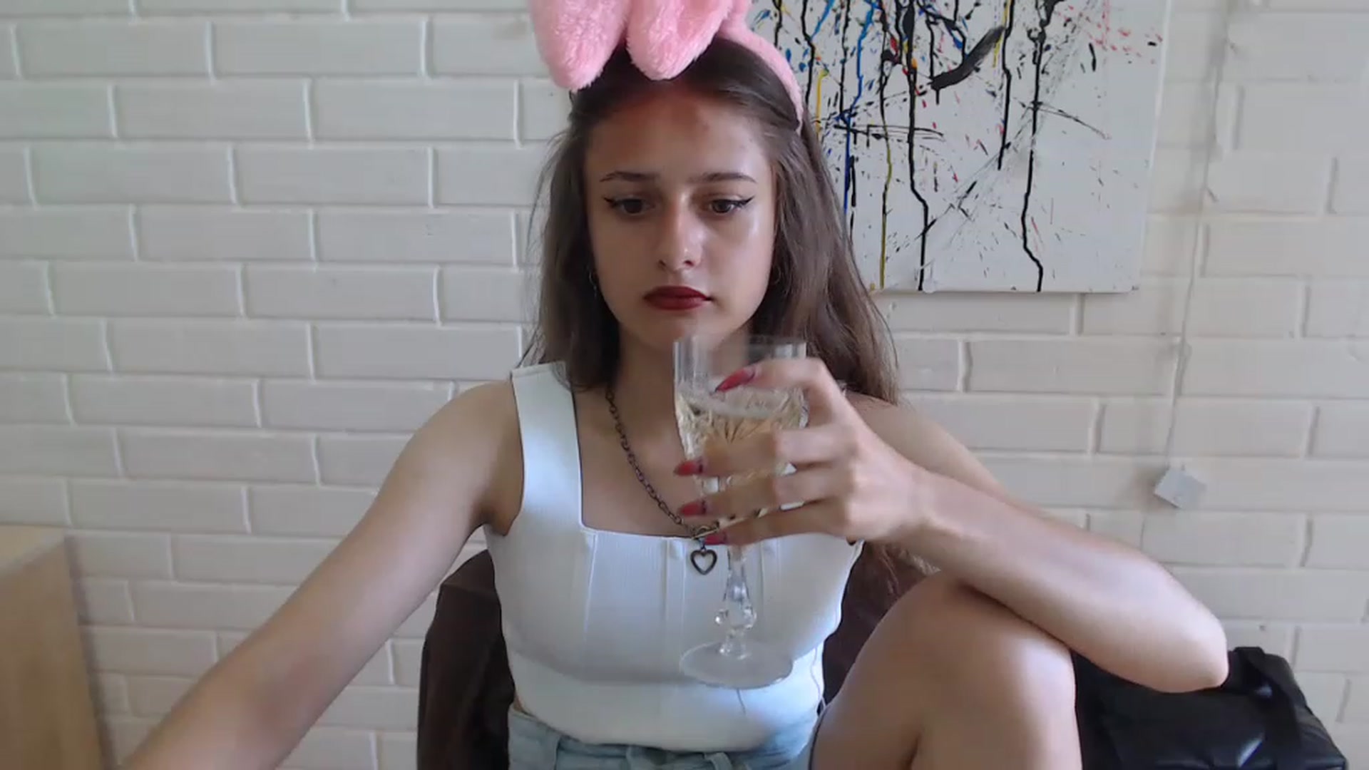 Gallery image thumbnail from Ellison_li's myfreecams stream on, 07/31/2023, 14:12 image 4 of 20