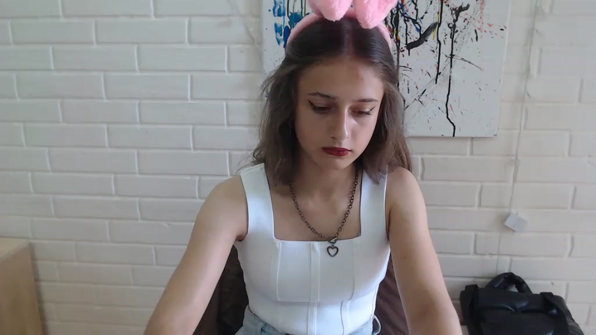 Gallery image thumbnail from Ellison_li's myfreecams stream on, 07/31/2023, 14:12 image 14 of 20