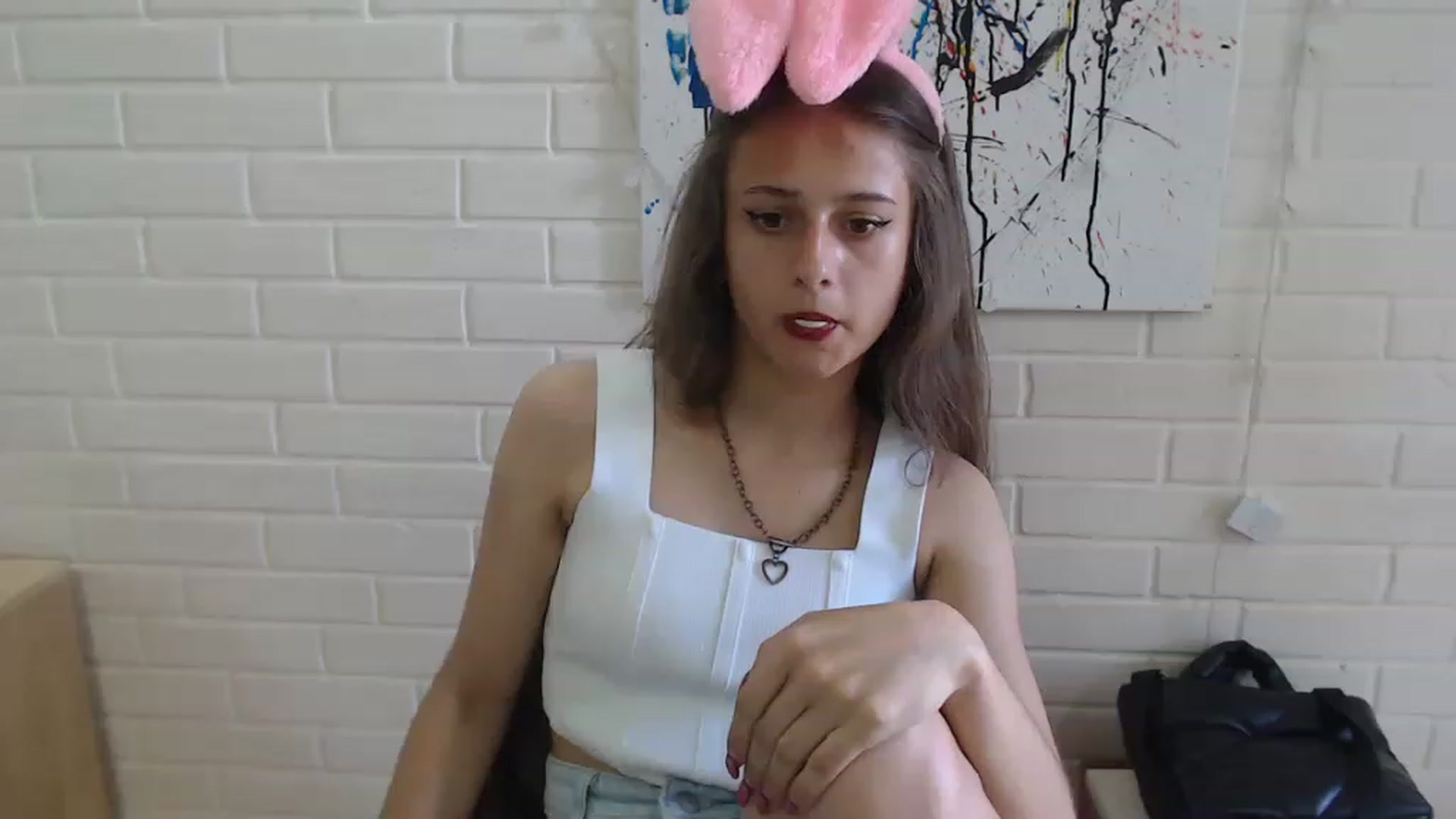 Gallery image thumbnail from Ellison_li's myfreecams stream on, 07/31/2023, 14:12 image 7 of 20