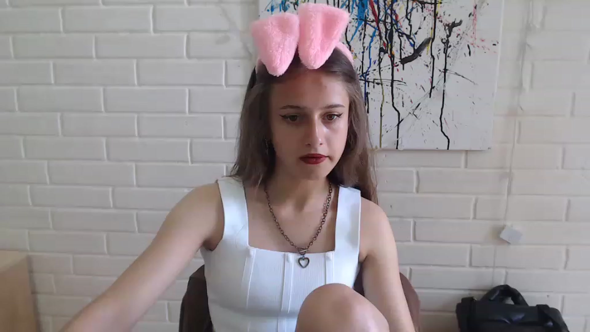 Gallery image thumbnail from Ellison_li's myfreecams stream on, 07/31/2023, 14:12 image 2 of 20