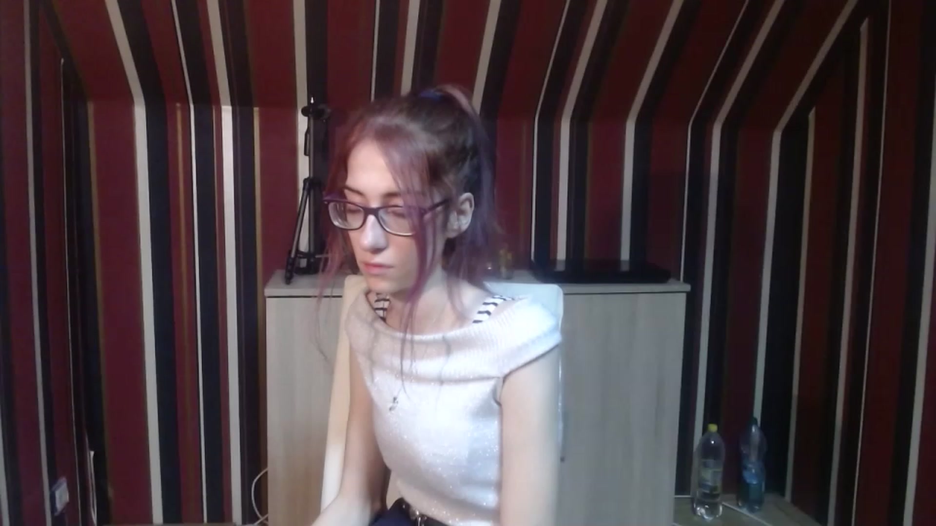 Gallery image thumbnail from Ellisonmyers's myfreecams stream on, 11/20/2022, 24:48 image 9 of 20