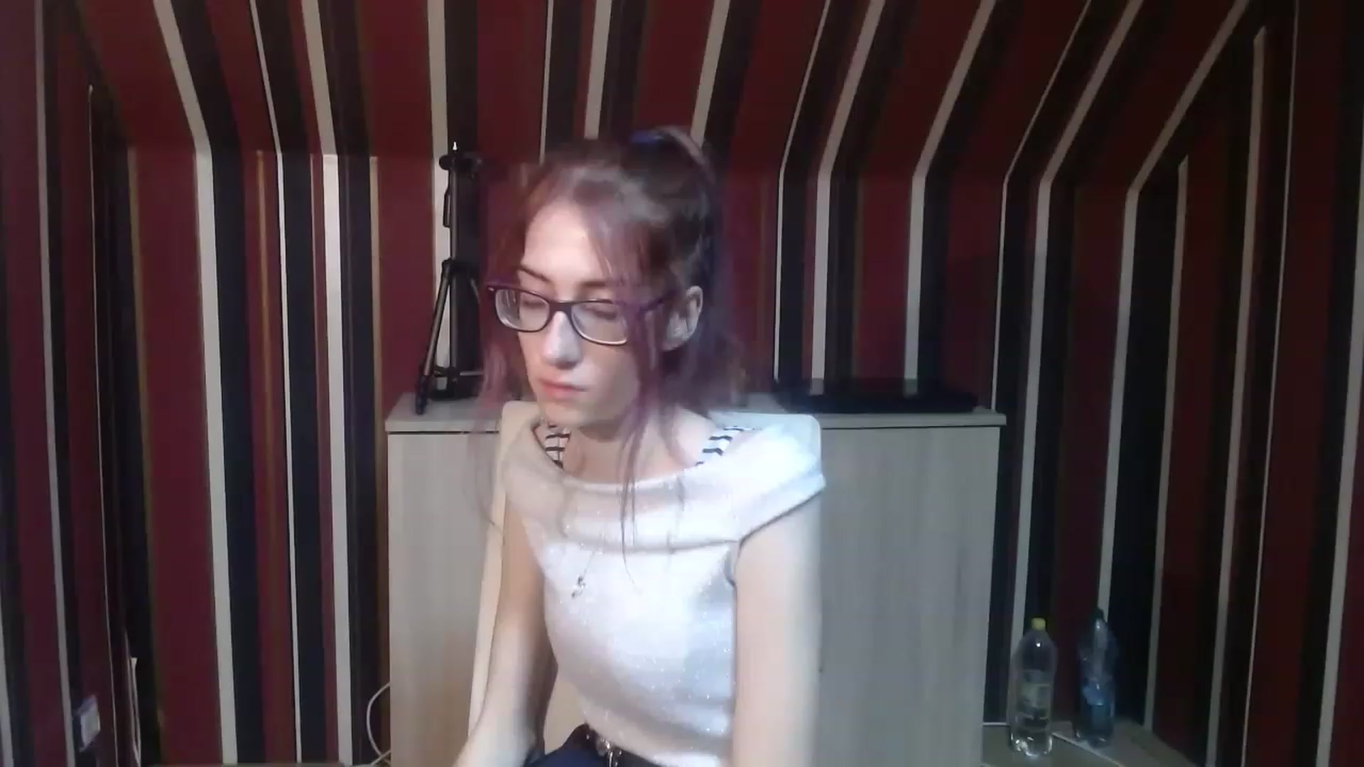 Gallery image thumbnail from Ellisonmyers's myfreecams stream on, 11/20/2022, 24:48 image 8 of 20