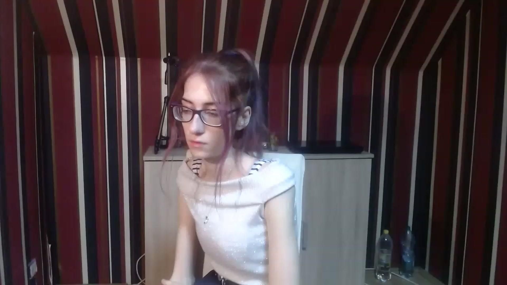 Gallery image thumbnail from Ellisonmyers's myfreecams stream on, 11/20/2022, 24:48 image 6 of 20