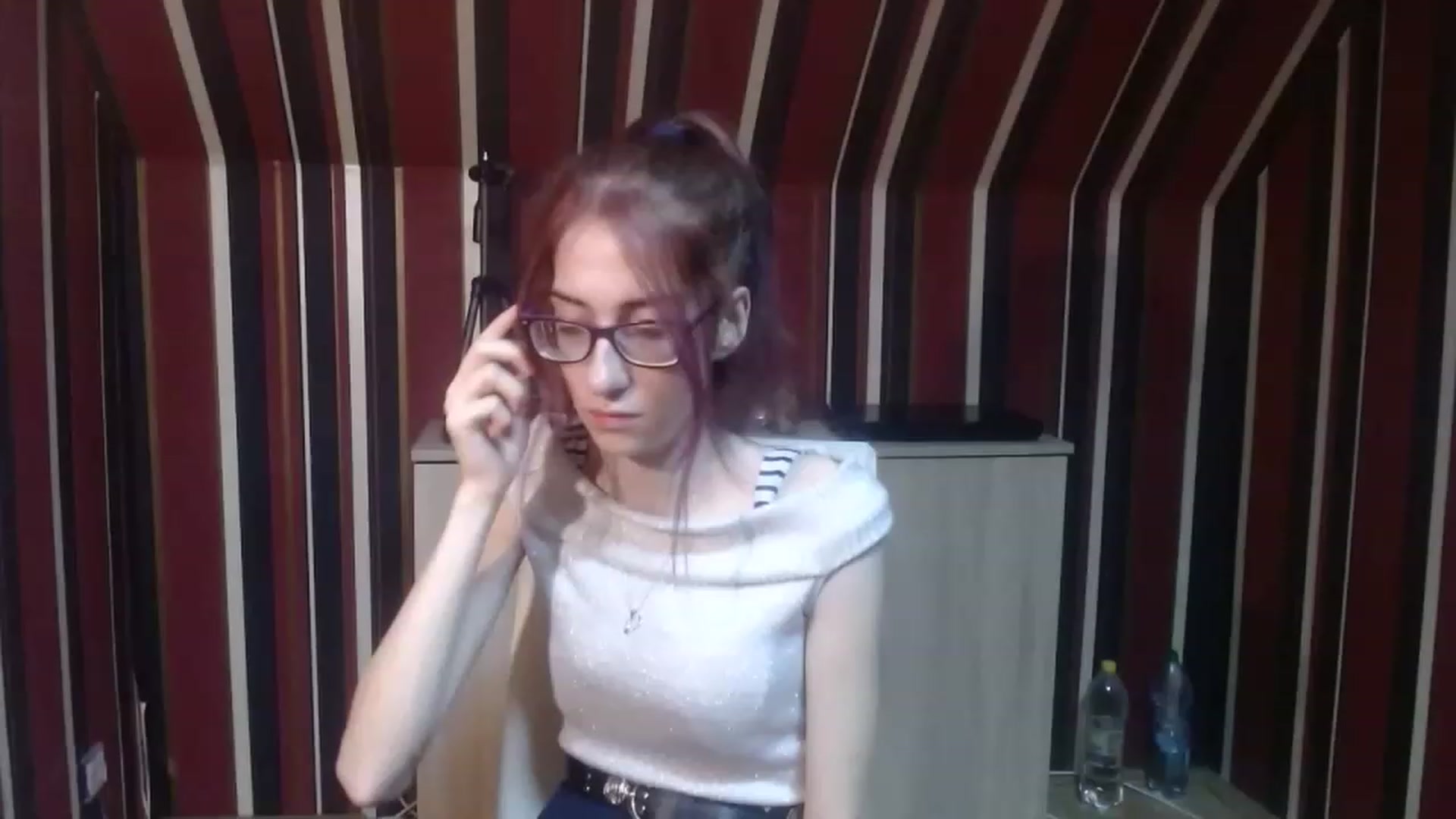 Gallery image thumbnail from Ellisonmyers's myfreecams stream on, 11/20/2022, 24:48 image 14 of 20