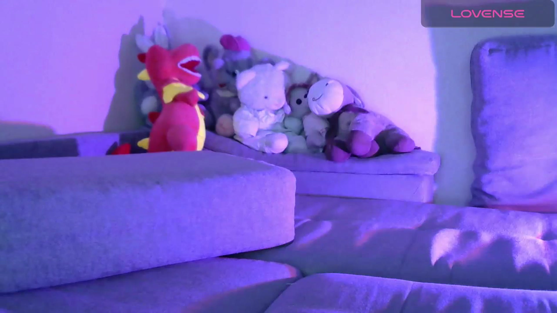Gallery image thumbnail from Ellixr's myfreecams stream on, 11/18/2023, 13:07 image 7 of 20