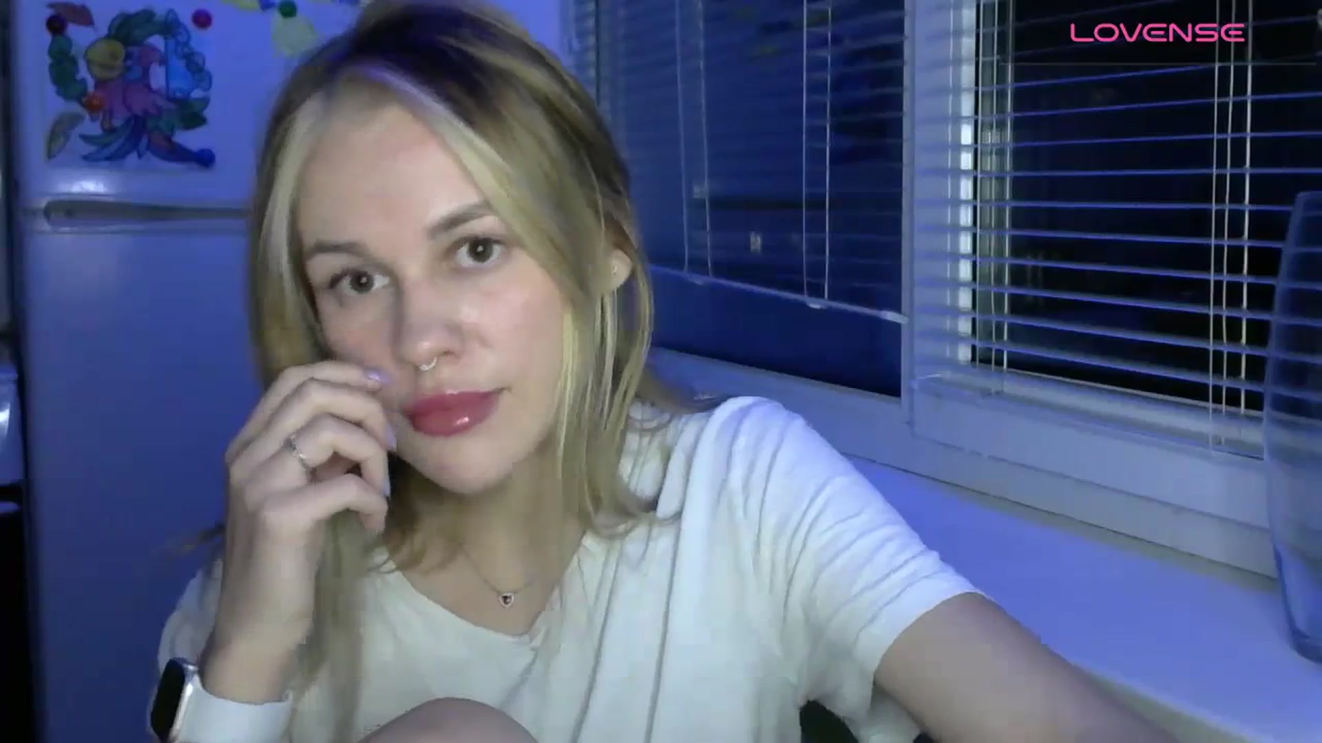 Gallery image thumbnail from Ellixr's myfreecams stream on, 11/19/2023, 20:24 image 8 of 20