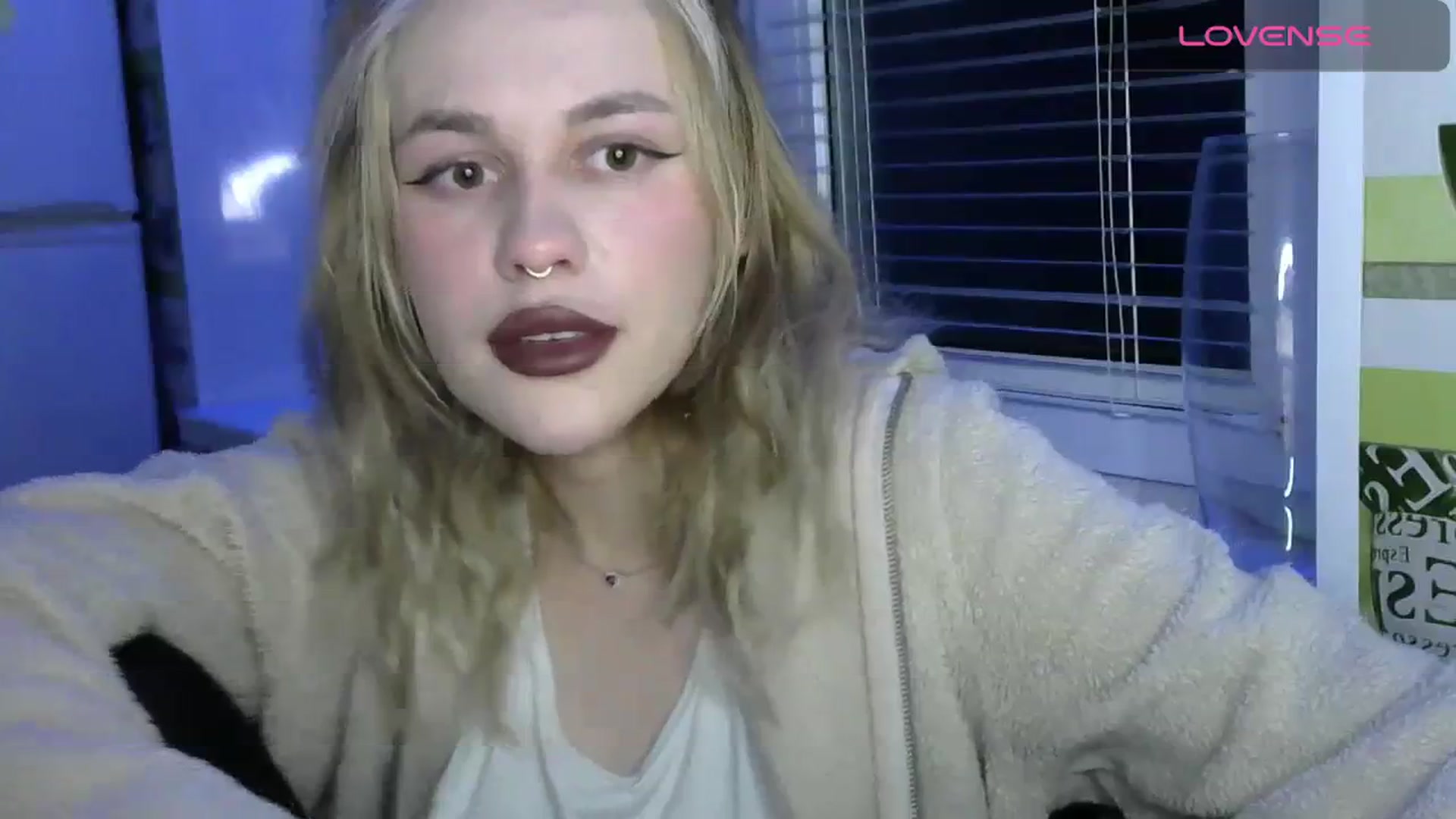 Gallery image thumbnail from Ellixr's myfreecams stream on, 11/21/2023, 20:54 image 11 of 20