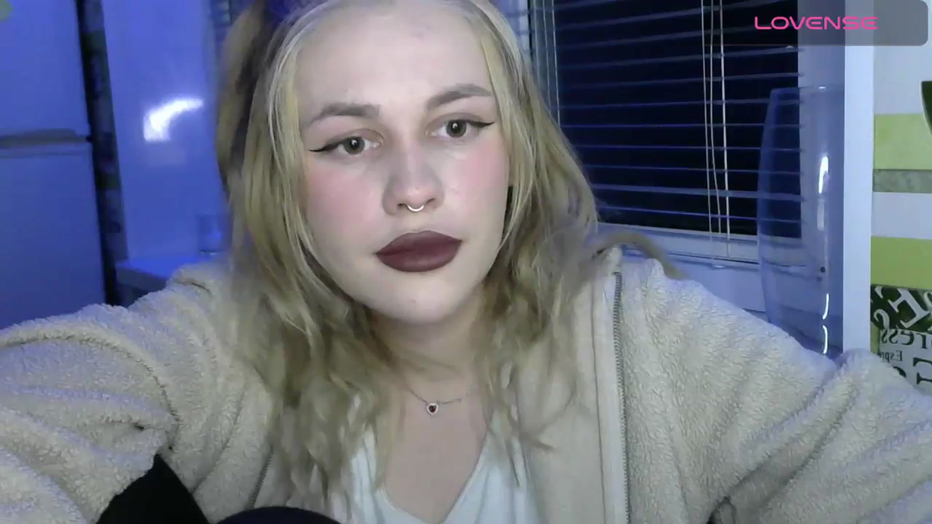 Gallery image thumbnail from Ellixr's myfreecams stream on, 11/21/2023, 20:54 image 3 of 20