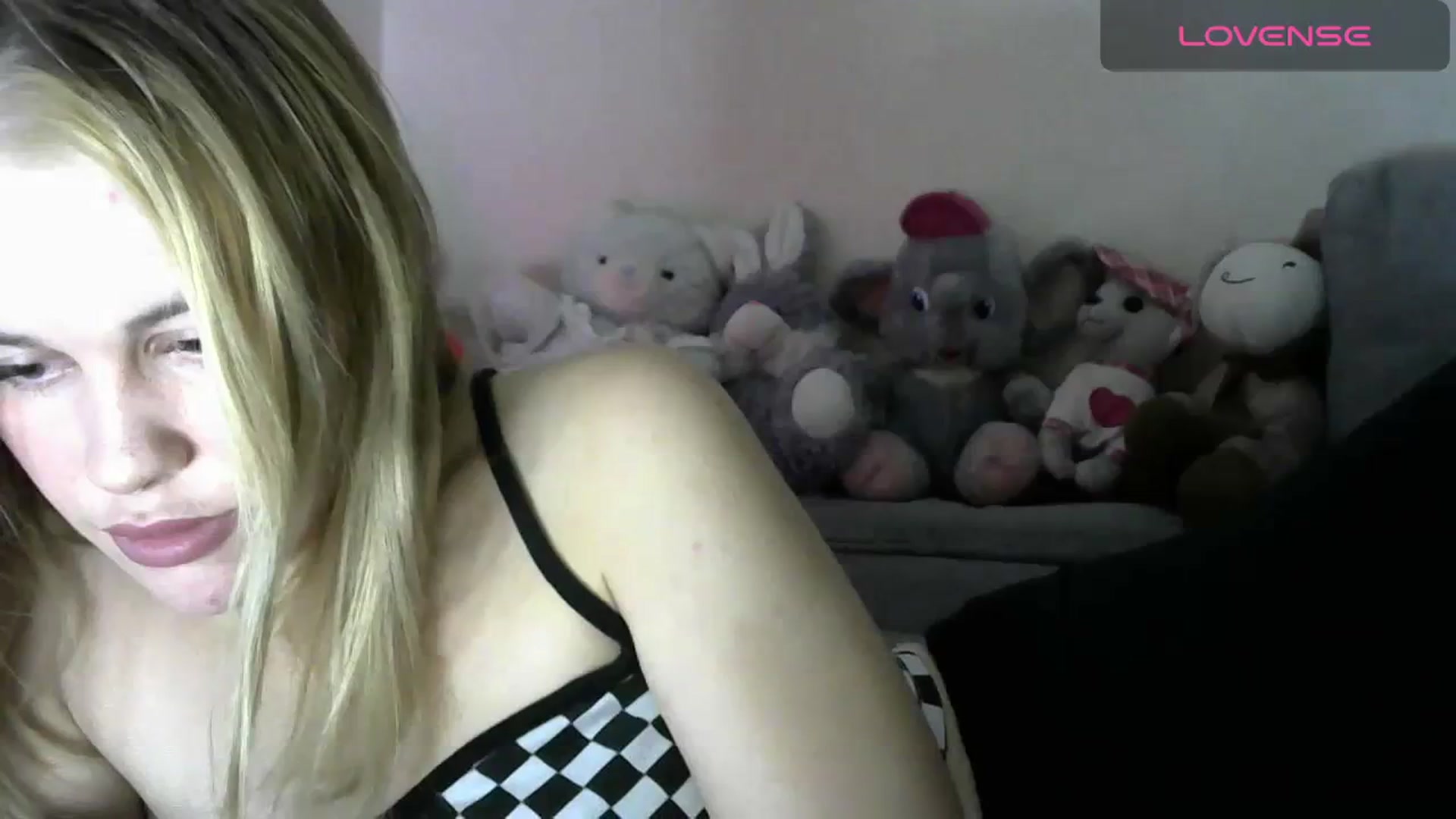 Gallery image thumbnail from Ellixr's myfreecams stream on, 11/23/2023, 14:45 image 17 of 20