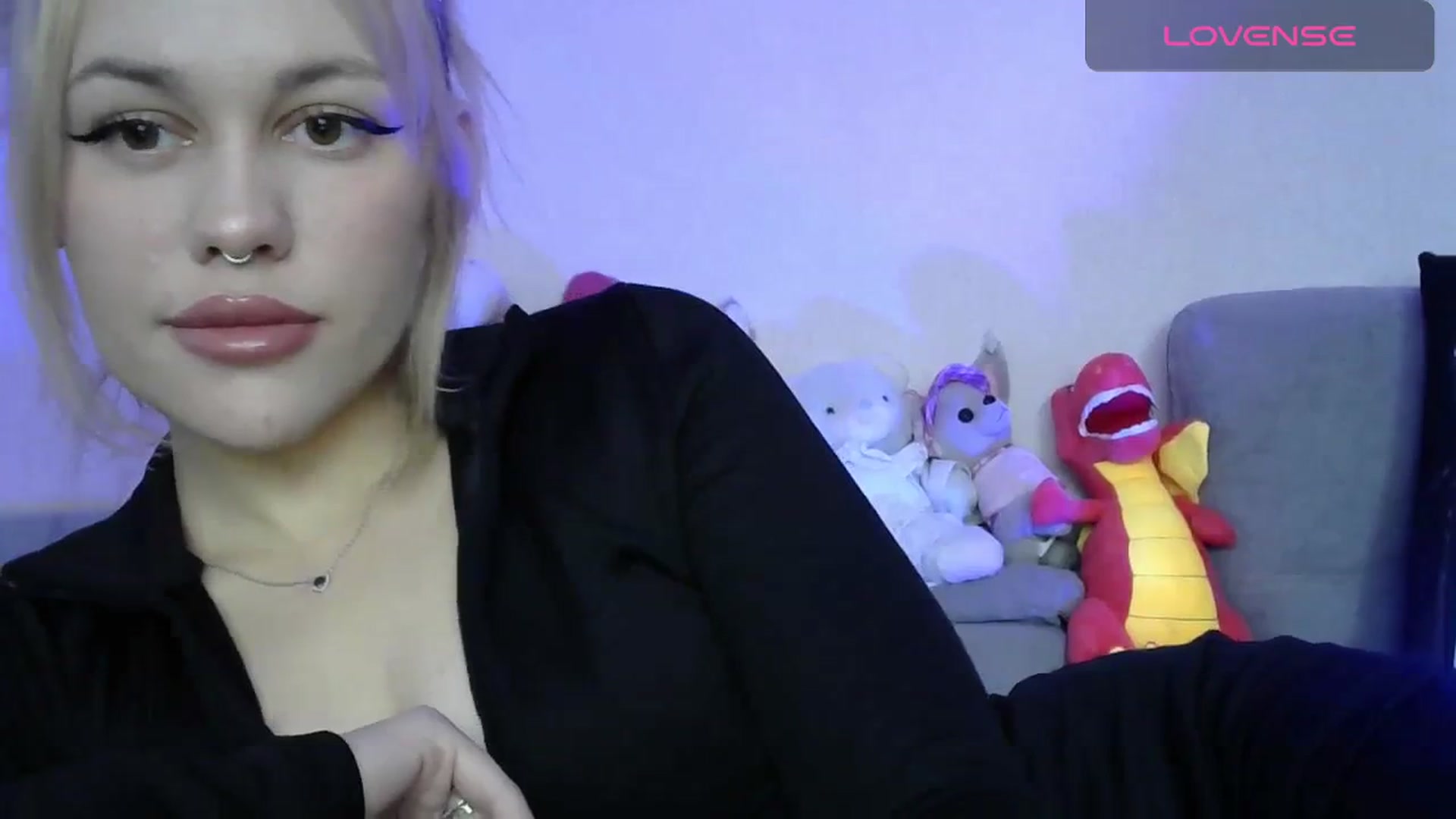 Gallery image thumbnail from Ellixr's myfreecams stream on, 11/25/2023, 11:46 image 19 of 20