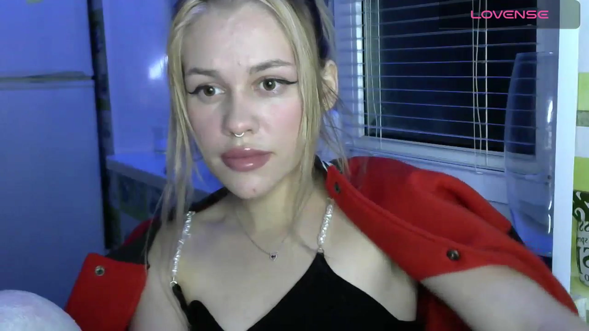 Gallery image thumbnail from Ellixr's myfreecams stream on, 11/25/2023, 20:42 image 12 of 20