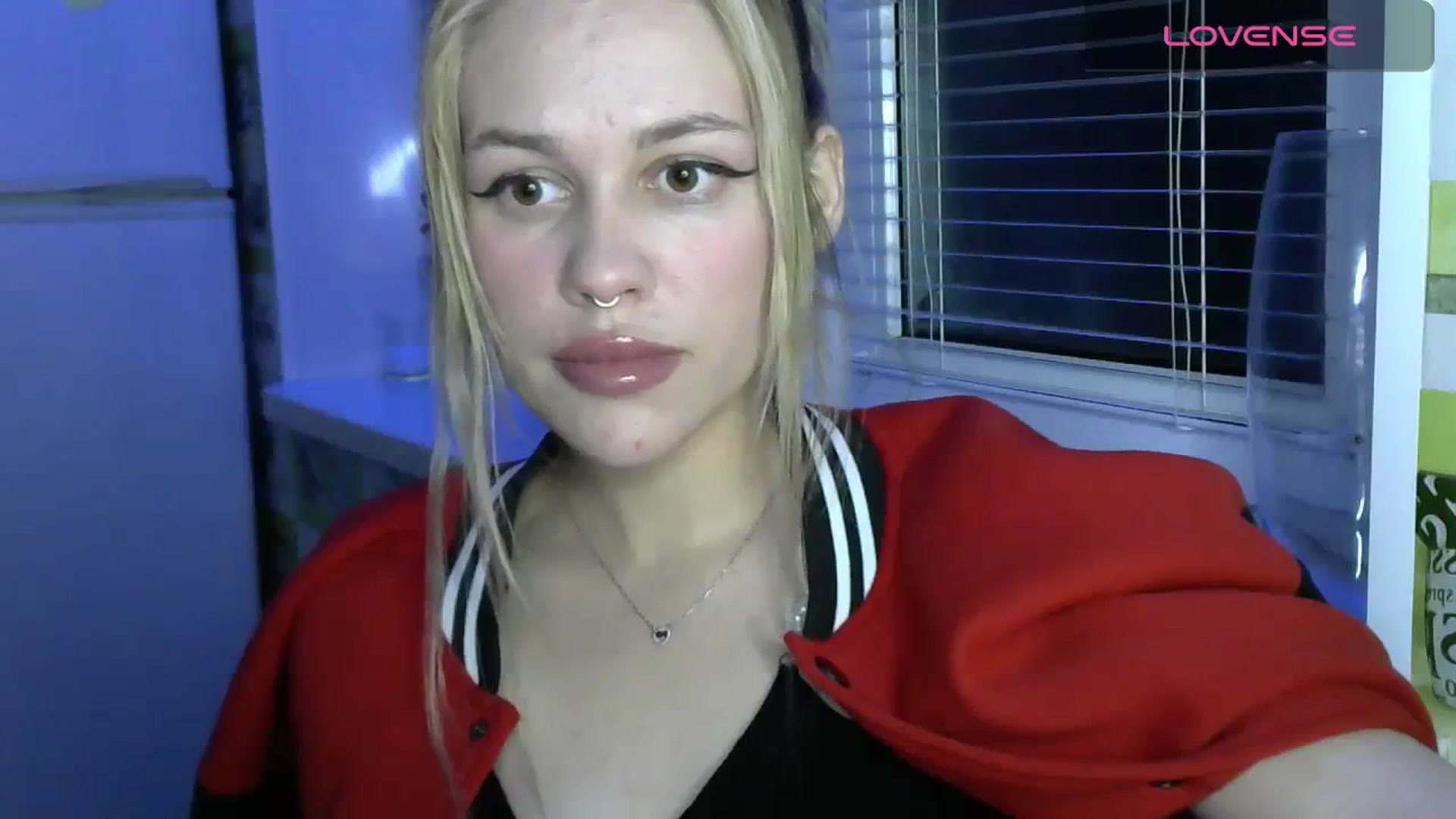 Gallery image thumbnail from Ellixr's myfreecams stream on, 11/25/2023, 20:42 image 4 of 20