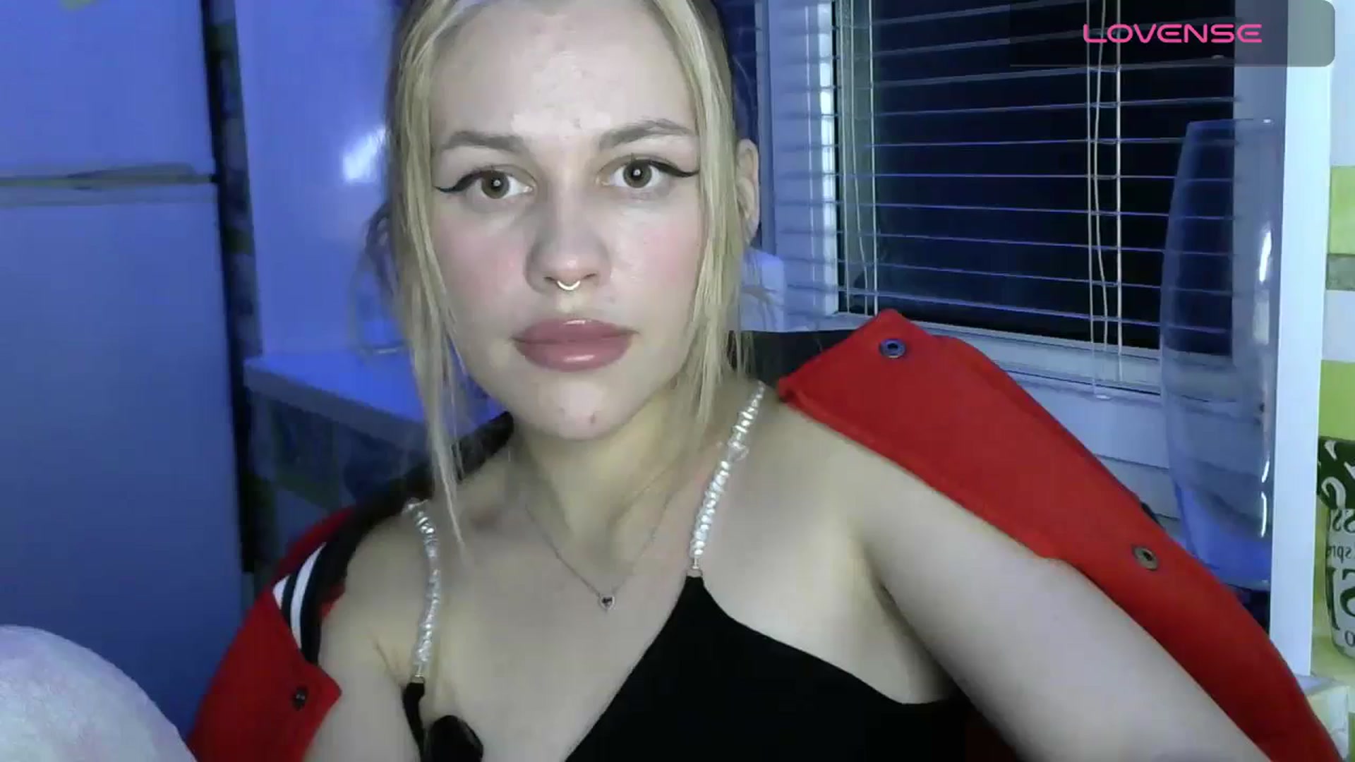 Gallery image thumbnail from Ellixr's myfreecams stream on, 11/25/2023, 20:42 image 20 of 20