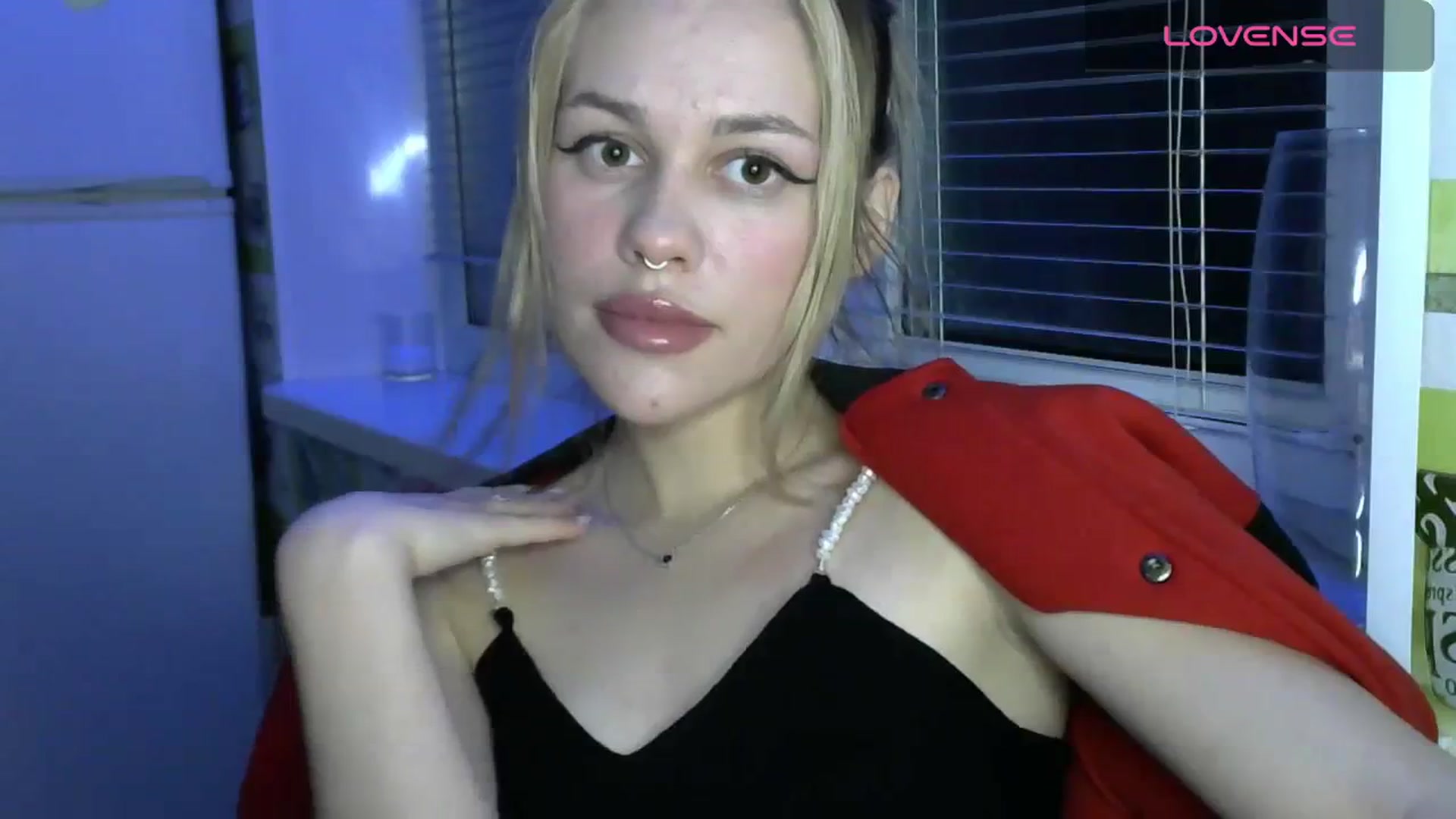 Gallery image thumbnail from Ellixr's myfreecams stream on, 11/25/2023, 20:42 image 13 of 20