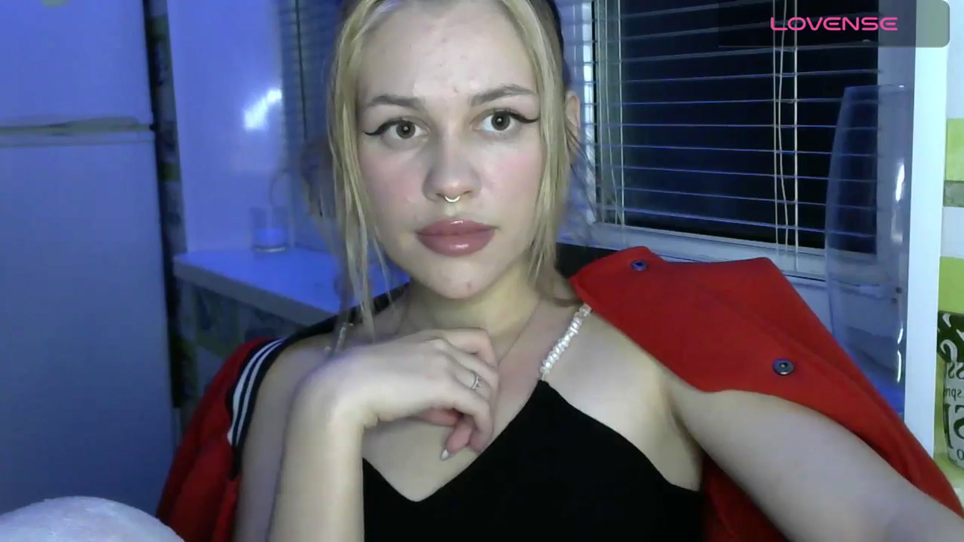 Gallery image thumbnail from Ellixr's myfreecams stream on, 11/25/2023, 20:42 image 14 of 20