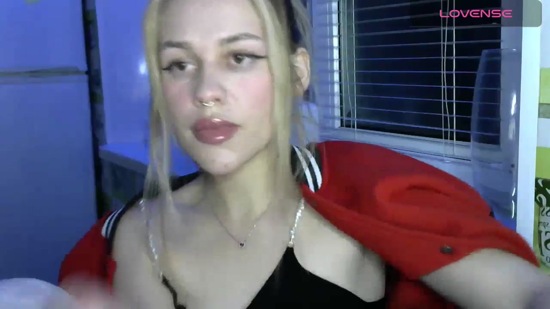 Gallery image thumbnail from Ellixr's myfreecams stream on, 11/25/2023, 20:42 image 7 of 20
