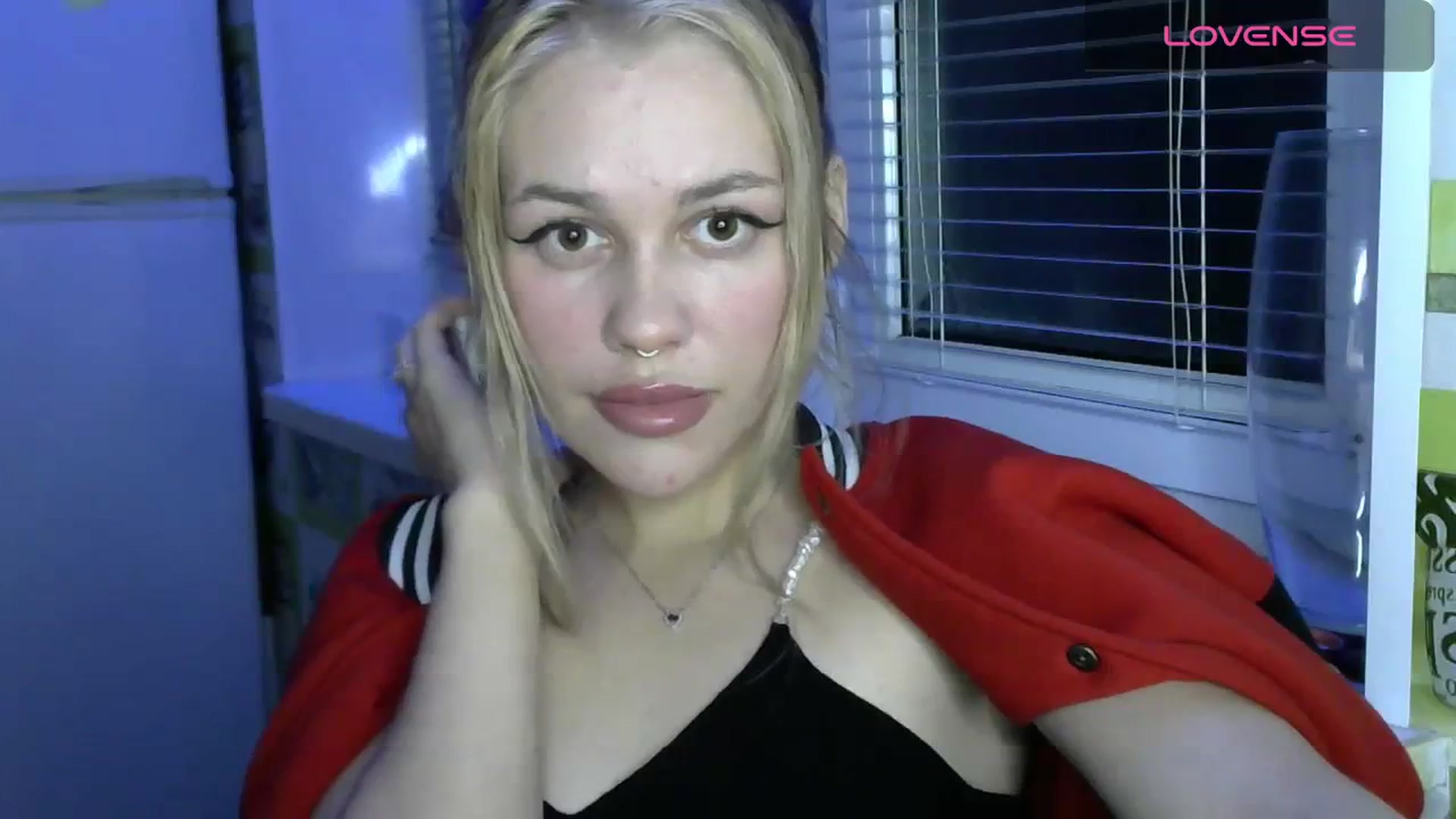 Gallery image thumbnail from Ellixr's myfreecams stream on, 11/25/2023, 20:42 image 11 of 20