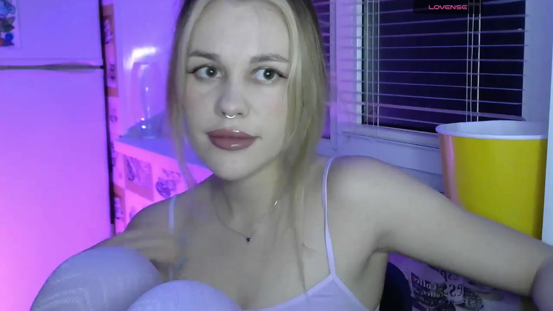 Gallery image thumbnail from Ellixr's myfreecams stream on, 11/29/2023, 20:05 image 2 of 20