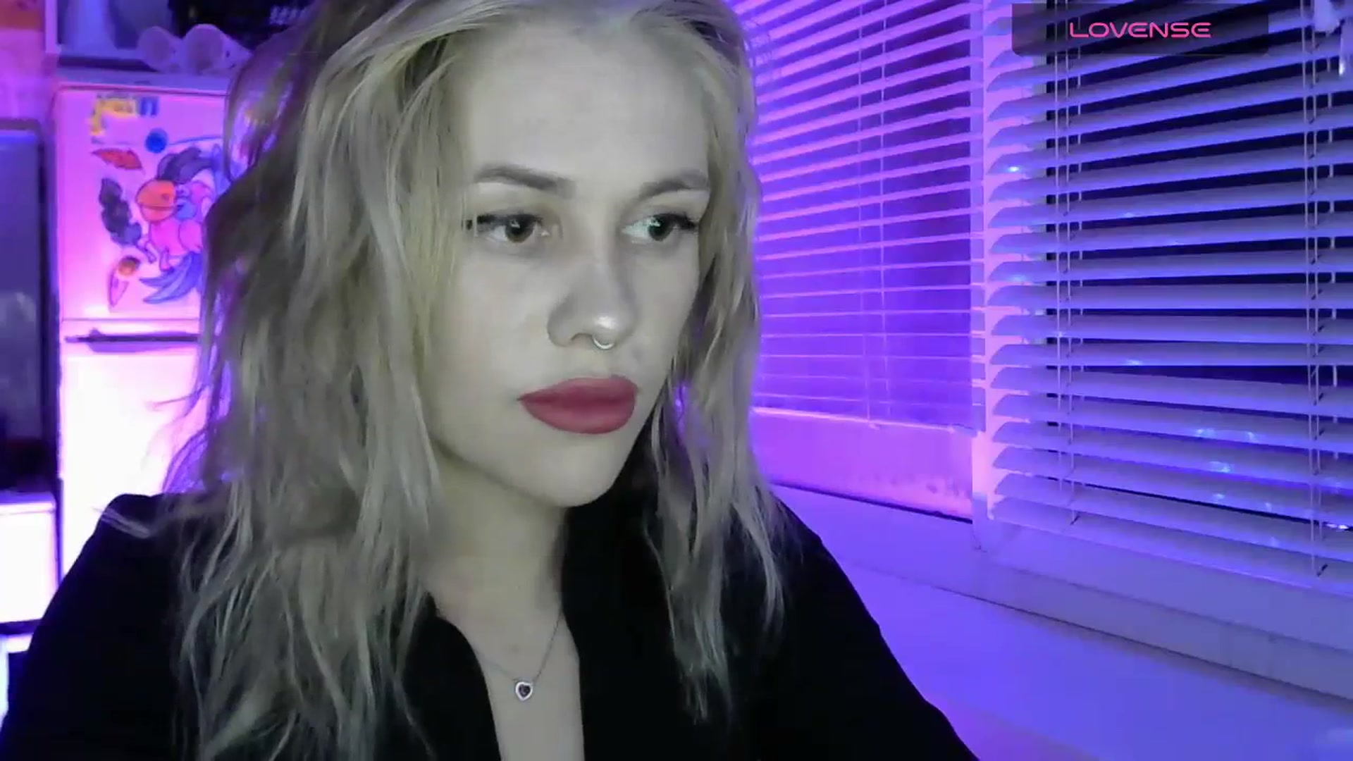 Gallery image thumbnail from Ellixr's myfreecams stream on, 12/01/2023, 20:13 image 13 of 20