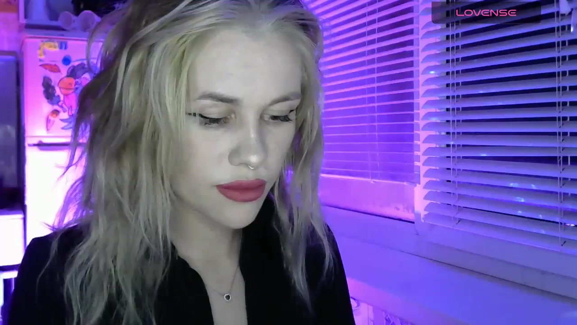 Gallery image thumbnail from Ellixr's myfreecams stream on, 12/01/2023, 20:13 image 6 of 20