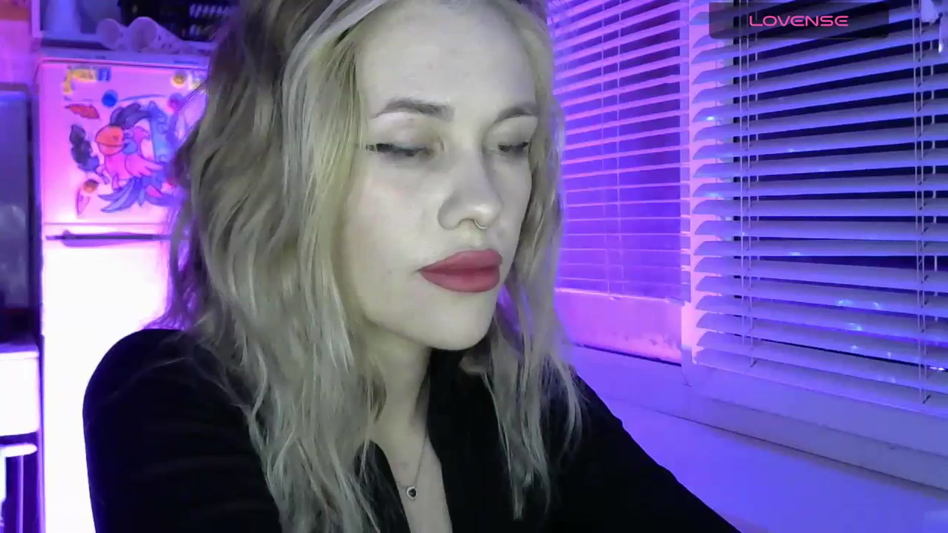 Gallery image thumbnail from Ellixr's myfreecams stream on, 12/01/2023, 20:13 image 20 of 20