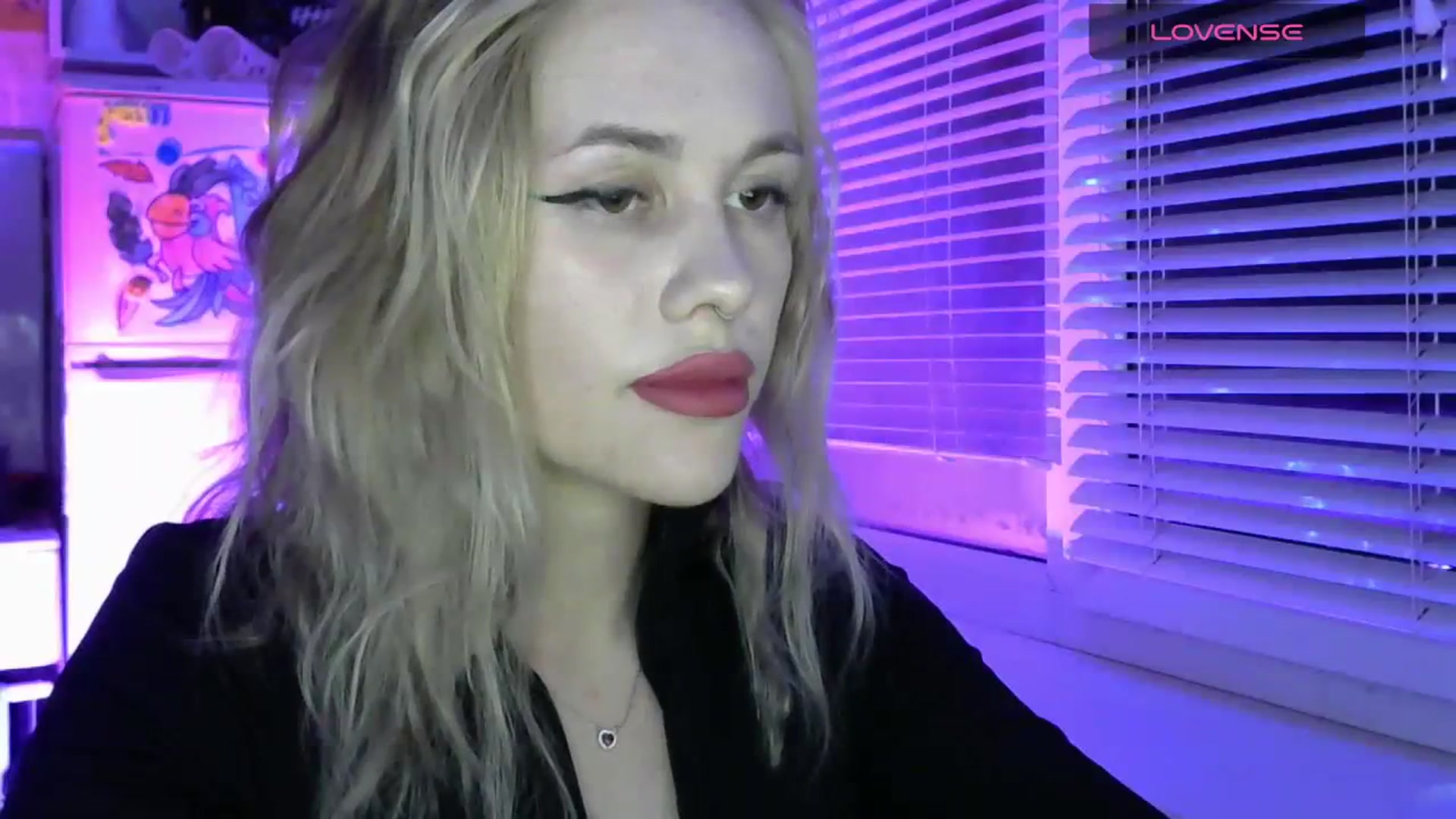 Gallery image thumbnail from Ellixr's myfreecams stream on, 12/01/2023, 20:13 image 15 of 20